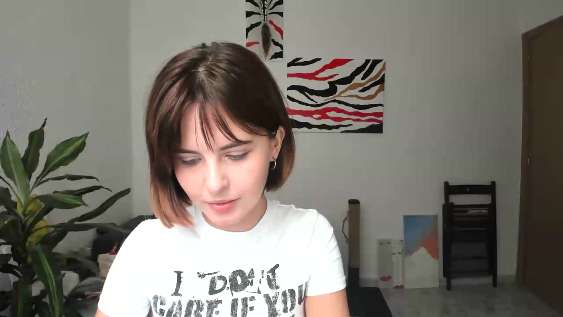 Gallery image thumbnail from AhahaGirl's myfreecams stream on, 09/04/2026, 13:47 image 16 of 20