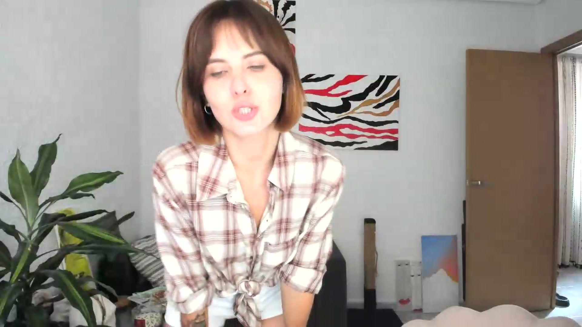 Gallery image thumbnail from AhahaGirl's myfreecams stream on, 09/08/2026, 16:00 image 14 of 20