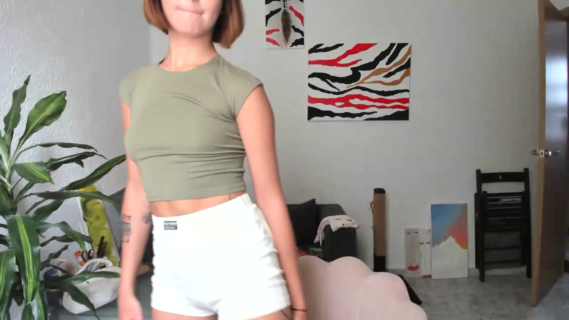 Gallery image thumbnail from AhahaGirl's myfreecams stream on, 09/12/2026, 11:18 image 5 of 20