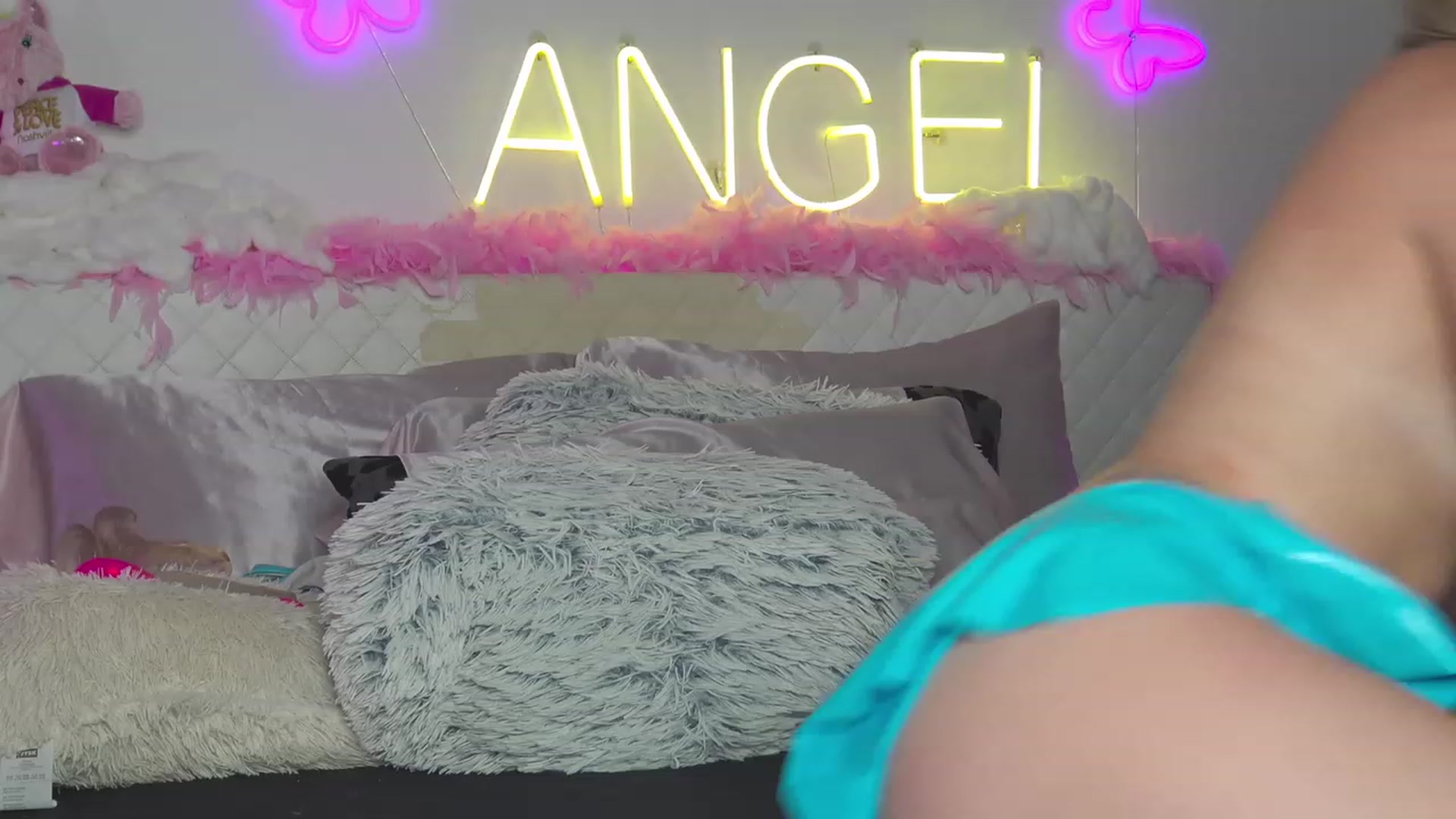 Gallery image thumbnail from Ahri_Angel's myfreecams stream on, 07/13/2023, 18:43 image 20 of 20