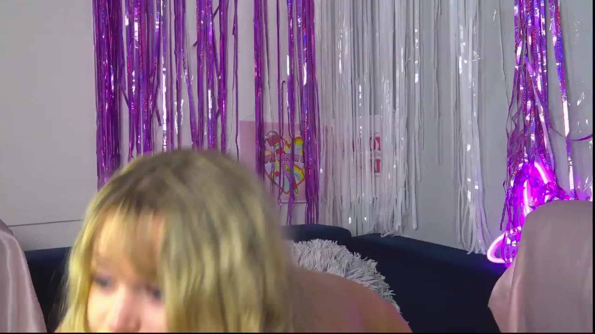 Gallery image thumbnail from Ahri_Angel's myfreecams stream on, 07/20/2024, 18:19 image 1 of 20