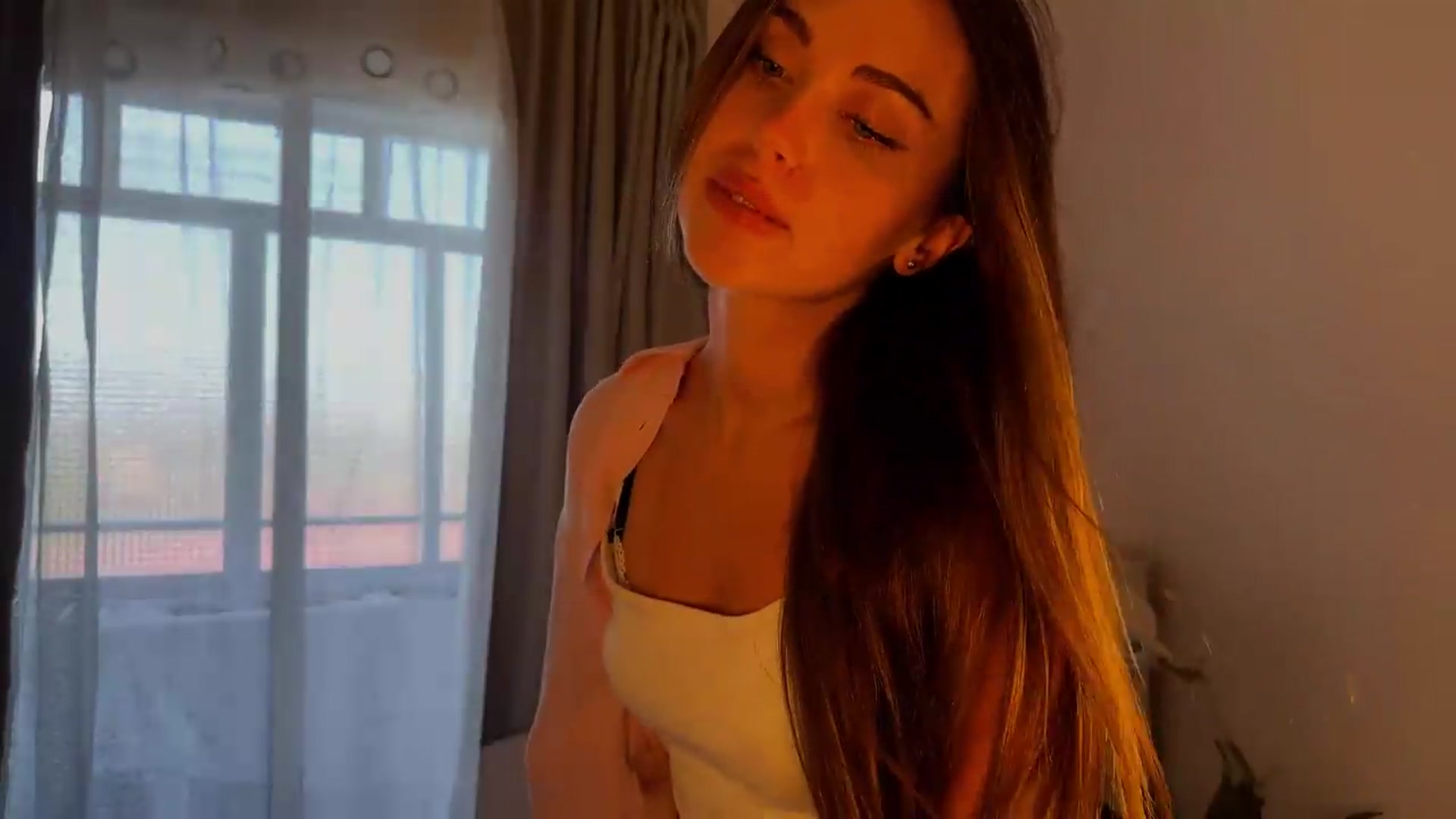 Gallery image thumbnail from AidraFoxy's myfreecams stream on, 07/30/2026, 12:12 image 18 of 20