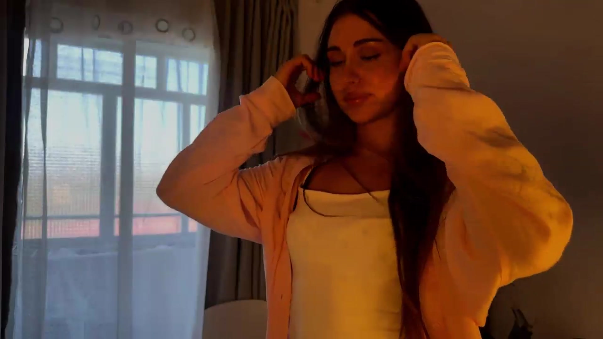 Gallery image thumbnail from AidraFoxy's myfreecams stream on, 07/30/2026, 12:12 image 15 of 20
