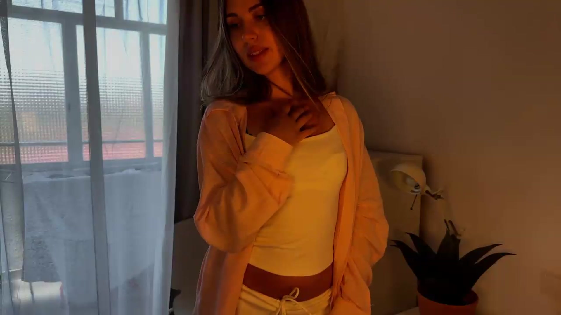 Gallery image thumbnail from AidraFoxy's myfreecams stream on, 07/30/2026, 13:33 image 12 of 20