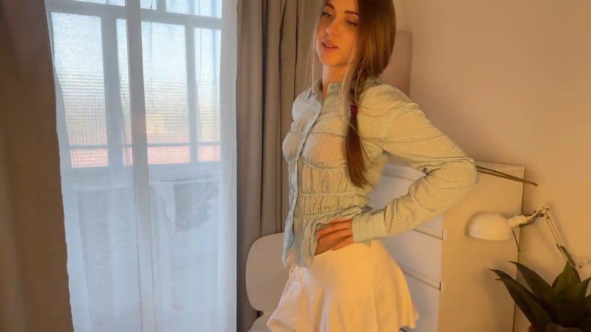 Gallery image thumbnail from AidraFoxy's myfreecams stream on, 07/31/2026, 12:25 image 3 of 20