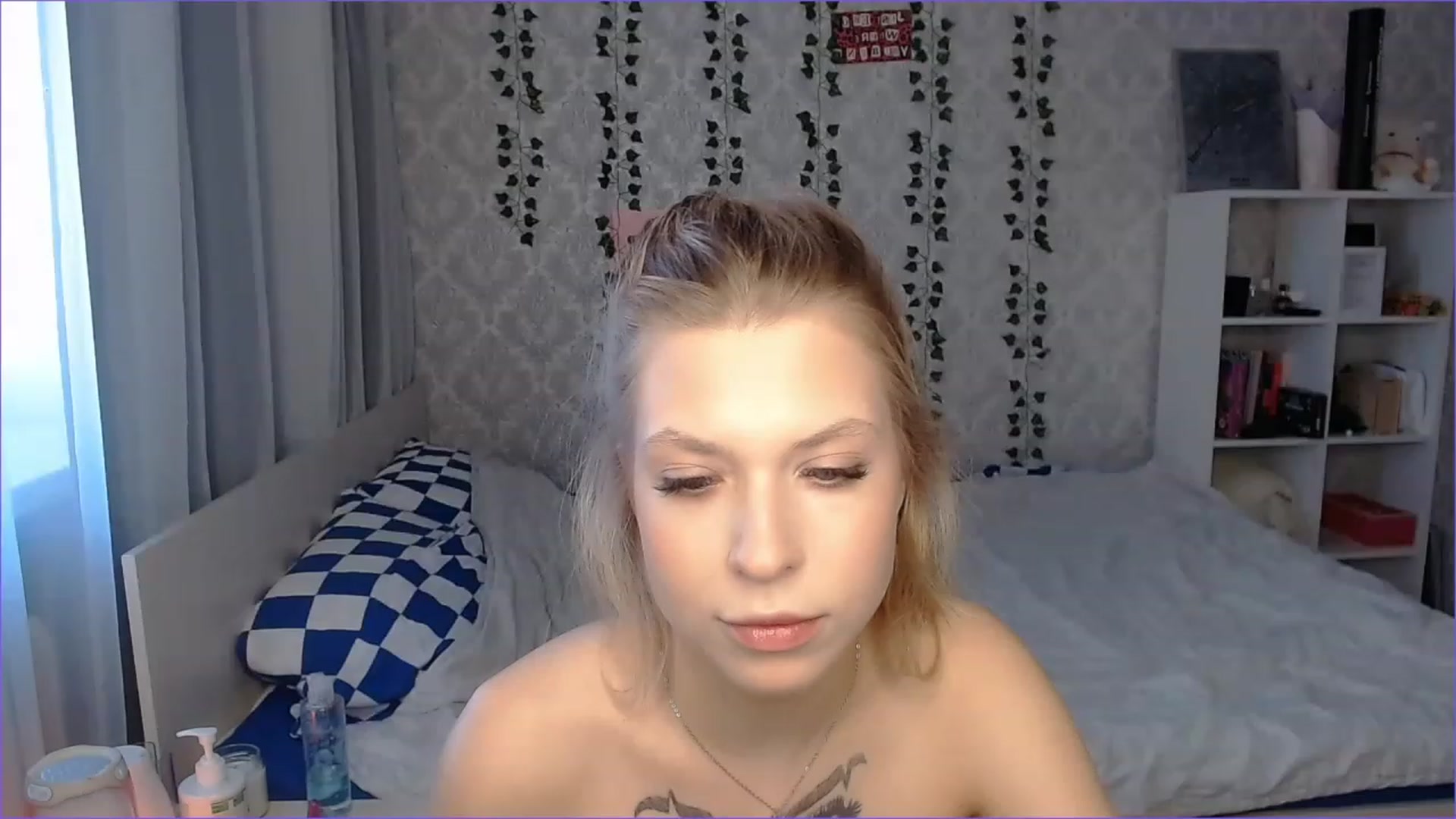 Gallery image thumbnail from Aidra__Foxxx's myfreecams stream on, 11/18/2022, 11:56 image 14 of 20