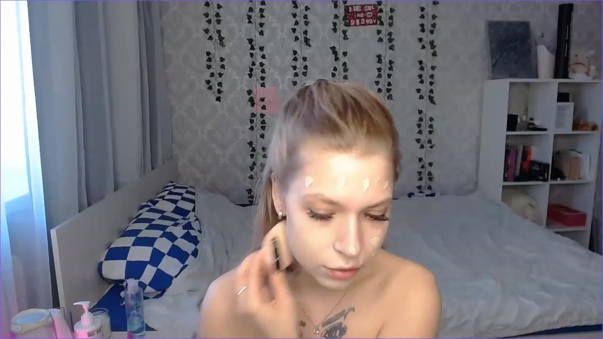 Gallery image thumbnail from Aidra__Foxxx's myfreecams stream on, 11/18/2022, 11:56 image 12 of 20