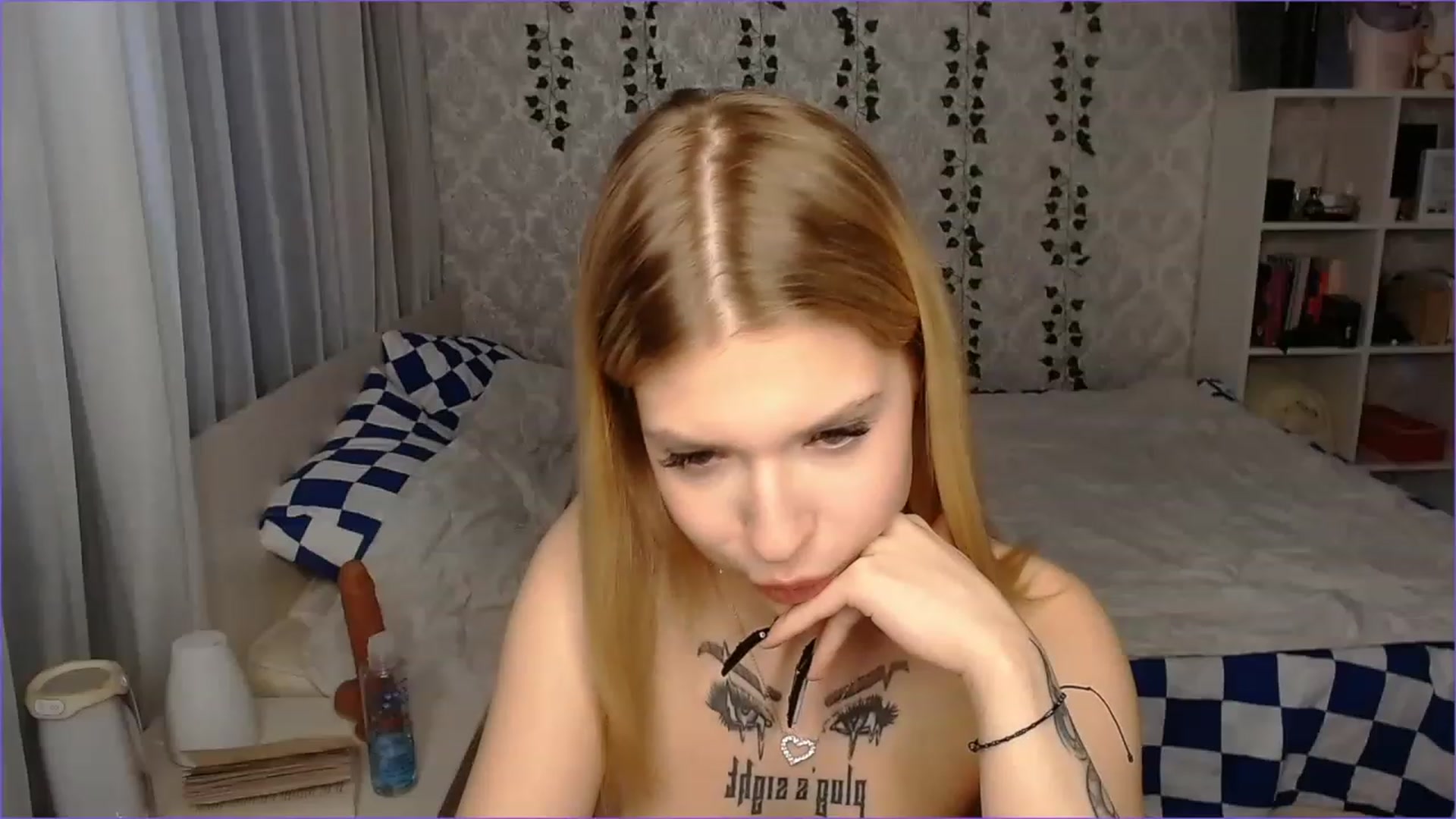 Gallery image thumbnail from Aidra__Foxxx's myfreecams stream on, 11/21/2022, 10:23 image 18 of 20