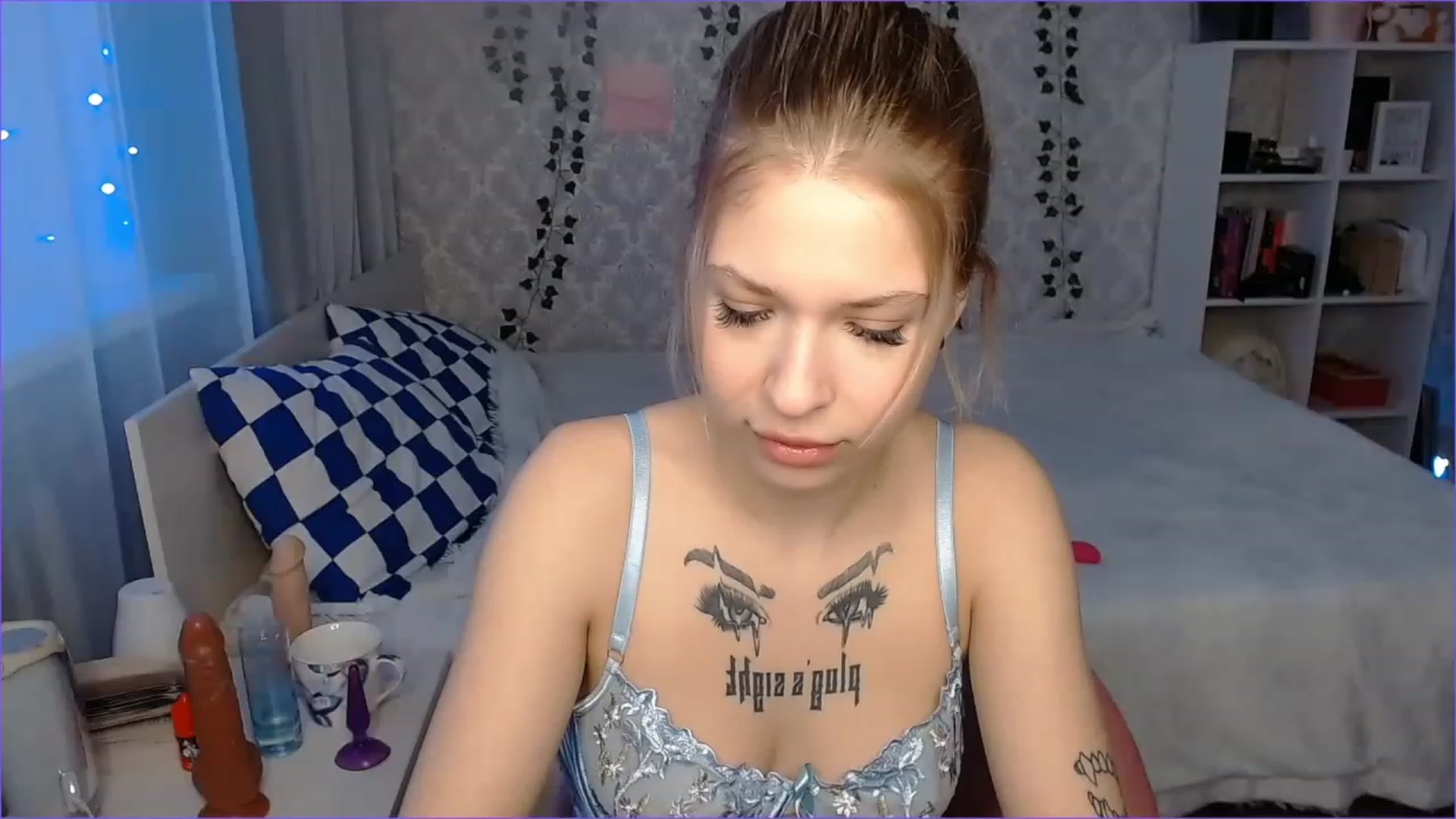 Gallery image thumbnail from Aidra__Foxxx's myfreecams stream on, 11/24/2022, 06:35 image 4 of 20