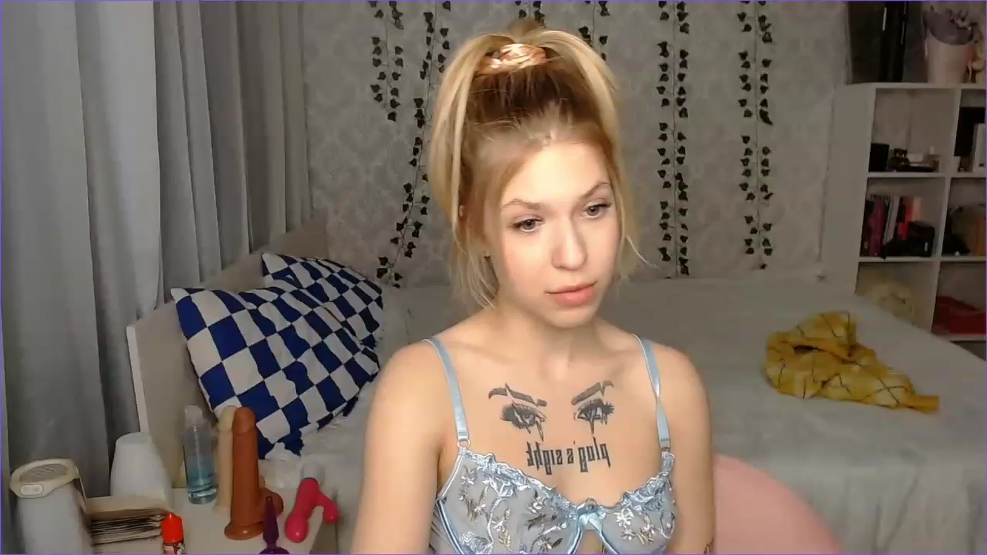 Gallery image thumbnail from Aidra__Foxxx's myfreecams stream on, 11/24/2022, 10:56 image 9 of 20