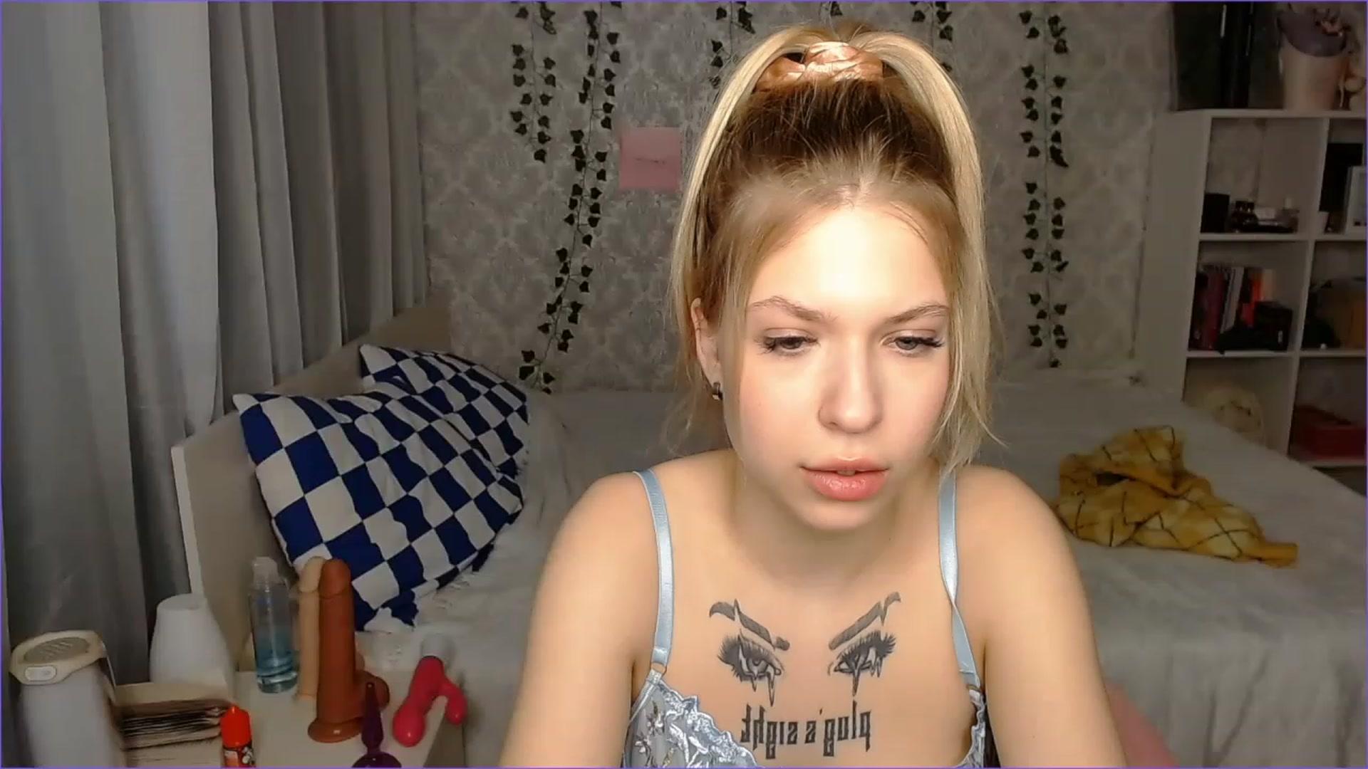 Gallery image thumbnail from Aidra__Foxxx's myfreecams stream on, 11/24/2022, 10:56 image 18 of 20