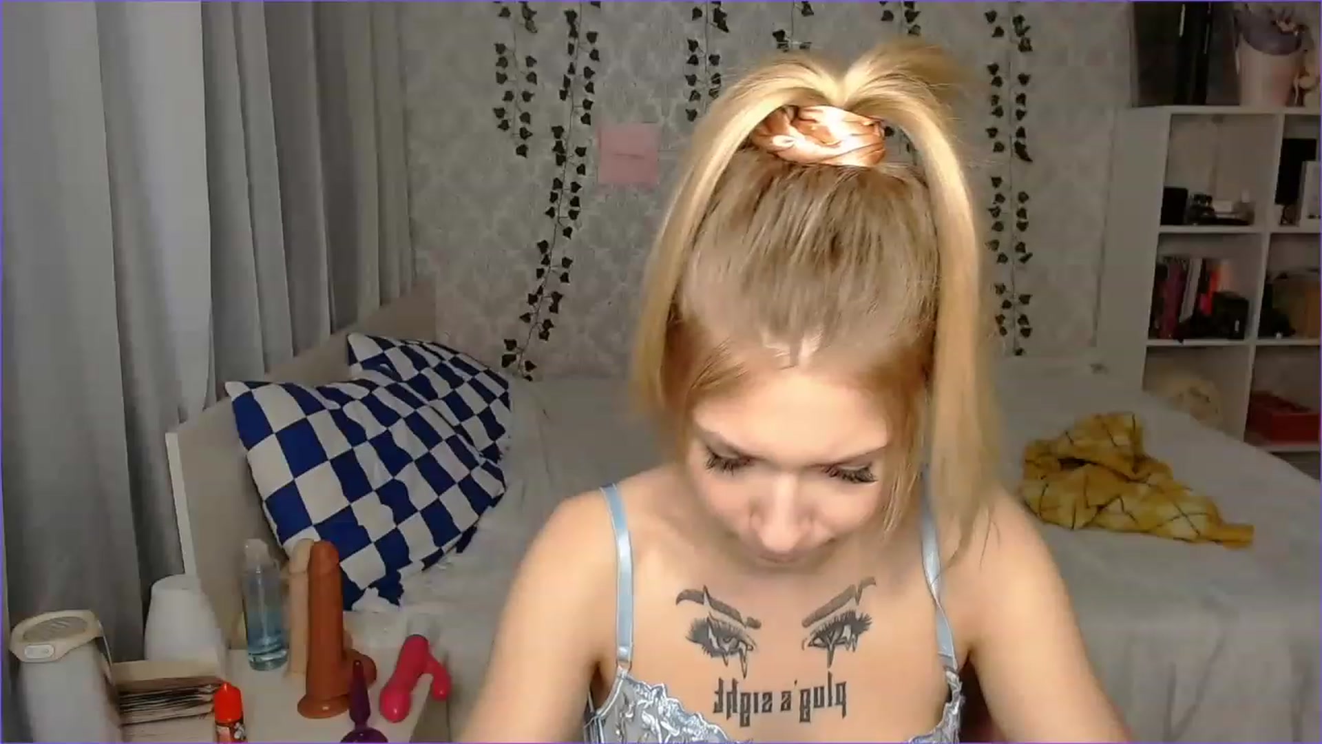 Gallery image thumbnail from Aidra__Foxxx's myfreecams stream on, 11/24/2022, 10:56 image 15 of 20