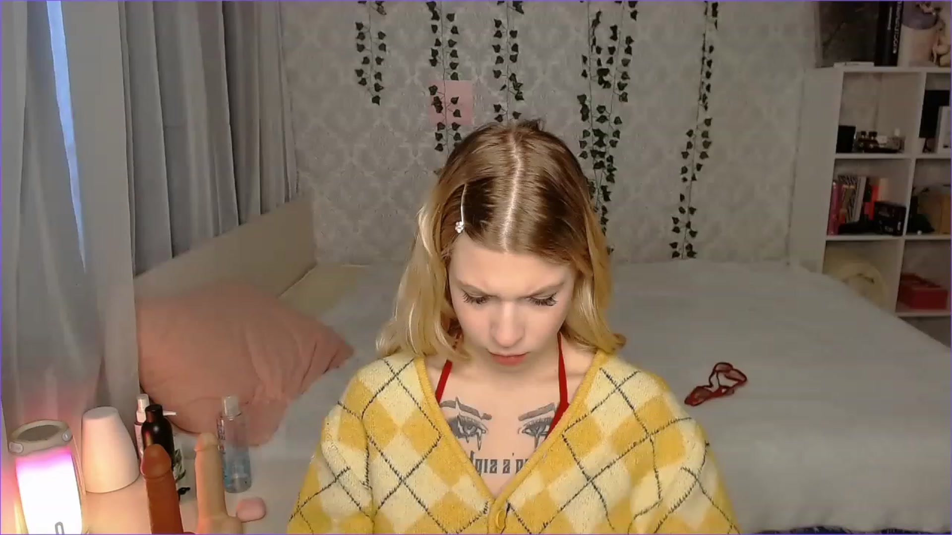 Gallery image thumbnail from Aidra__Foxxx's myfreecams stream on, 12/08/2022, 10:03 image 19 of 20