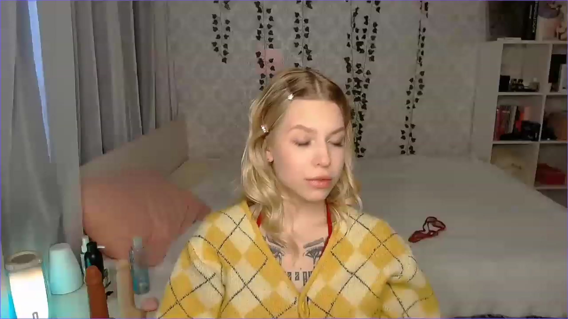 Gallery image thumbnail from Aidra__Foxxx's myfreecams stream on, 12/08/2022, 10:03 image 14 of 20
