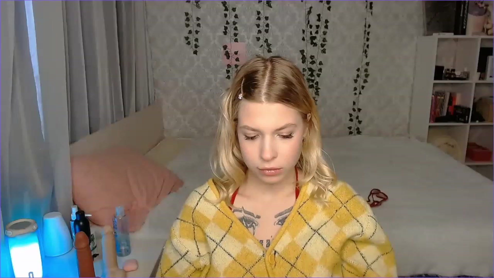 Gallery image thumbnail from Aidra__Foxxx's myfreecams stream on, 12/08/2022, 10:03 image 12 of 20