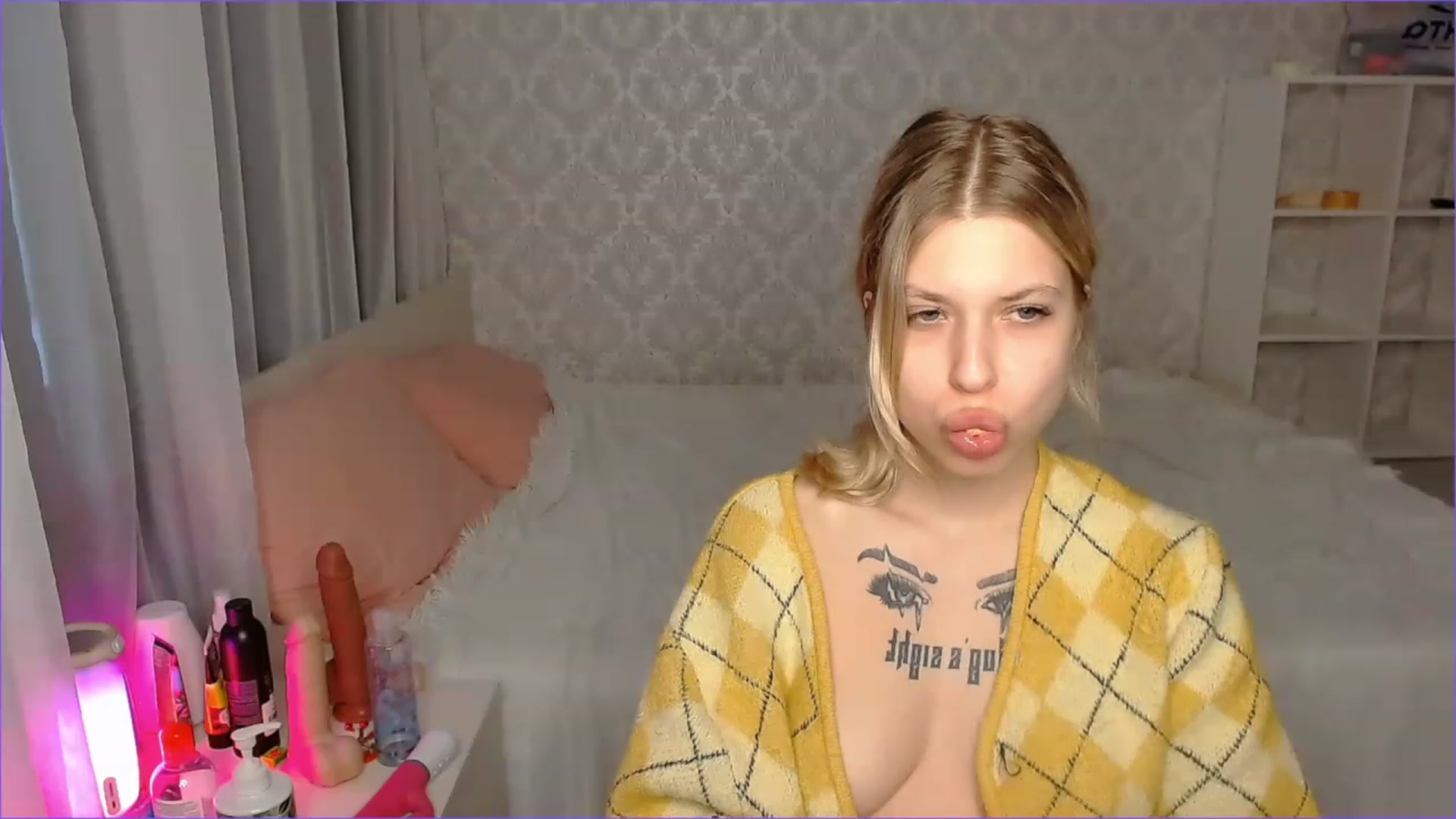 Gallery image thumbnail from Aidra__Foxxx's myfreecams stream on, 12/09/2022, 11:17 image 12 of 20