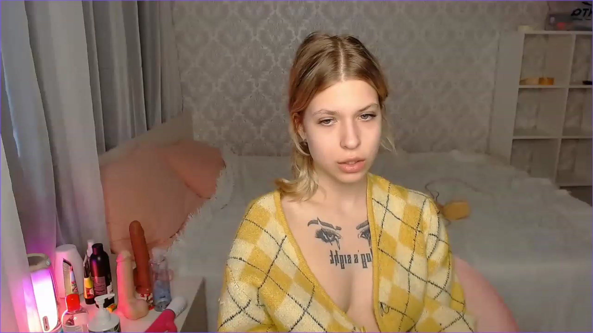 Gallery image thumbnail from Aidra__Foxxx's myfreecams stream on, 12/09/2022, 11:17 image 7 of 20