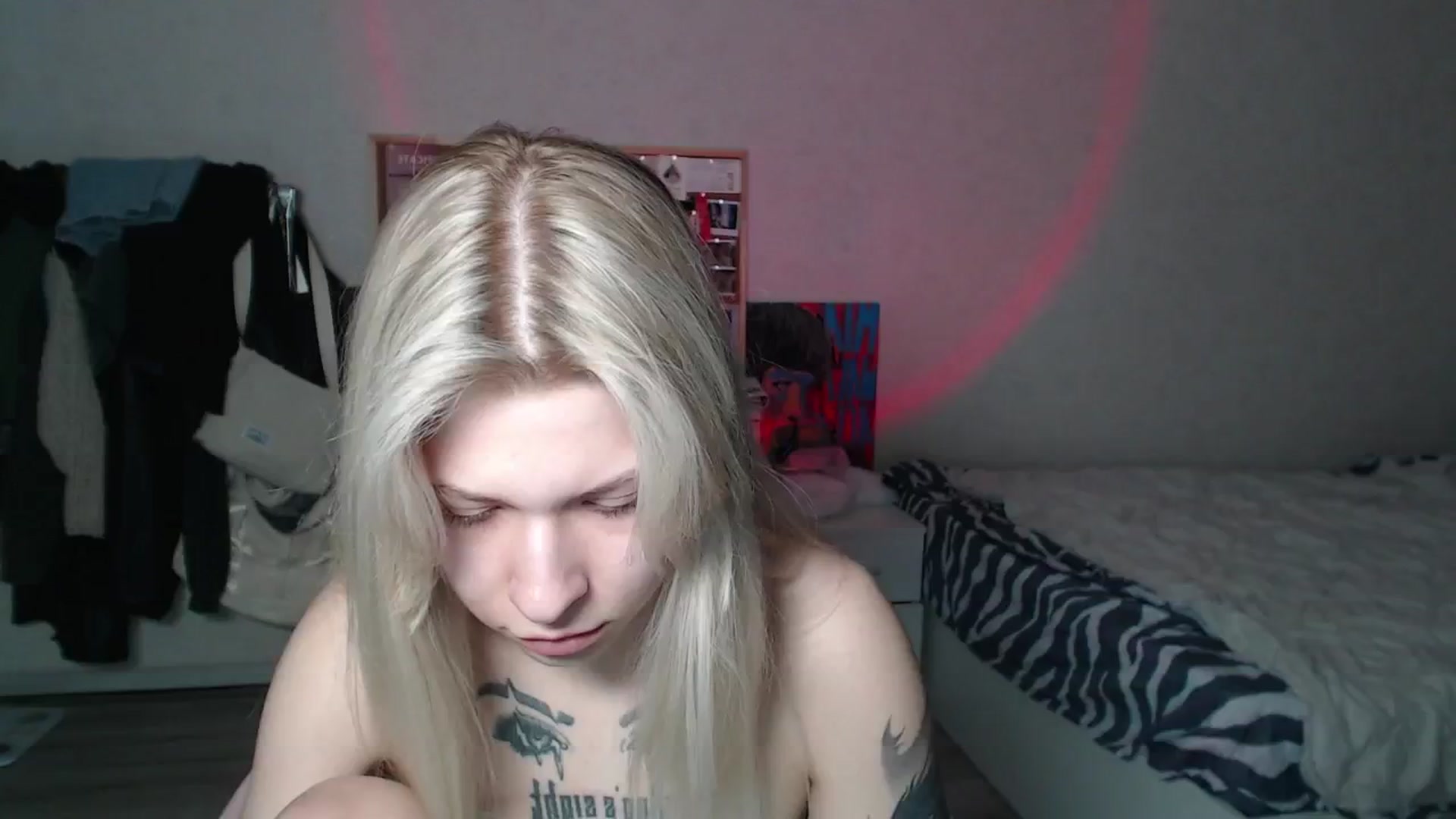 Gallery image thumbnail from Aidra__Foxxx's myfreecams stream on, 05/27/2024, 23:55 image 15 of 20