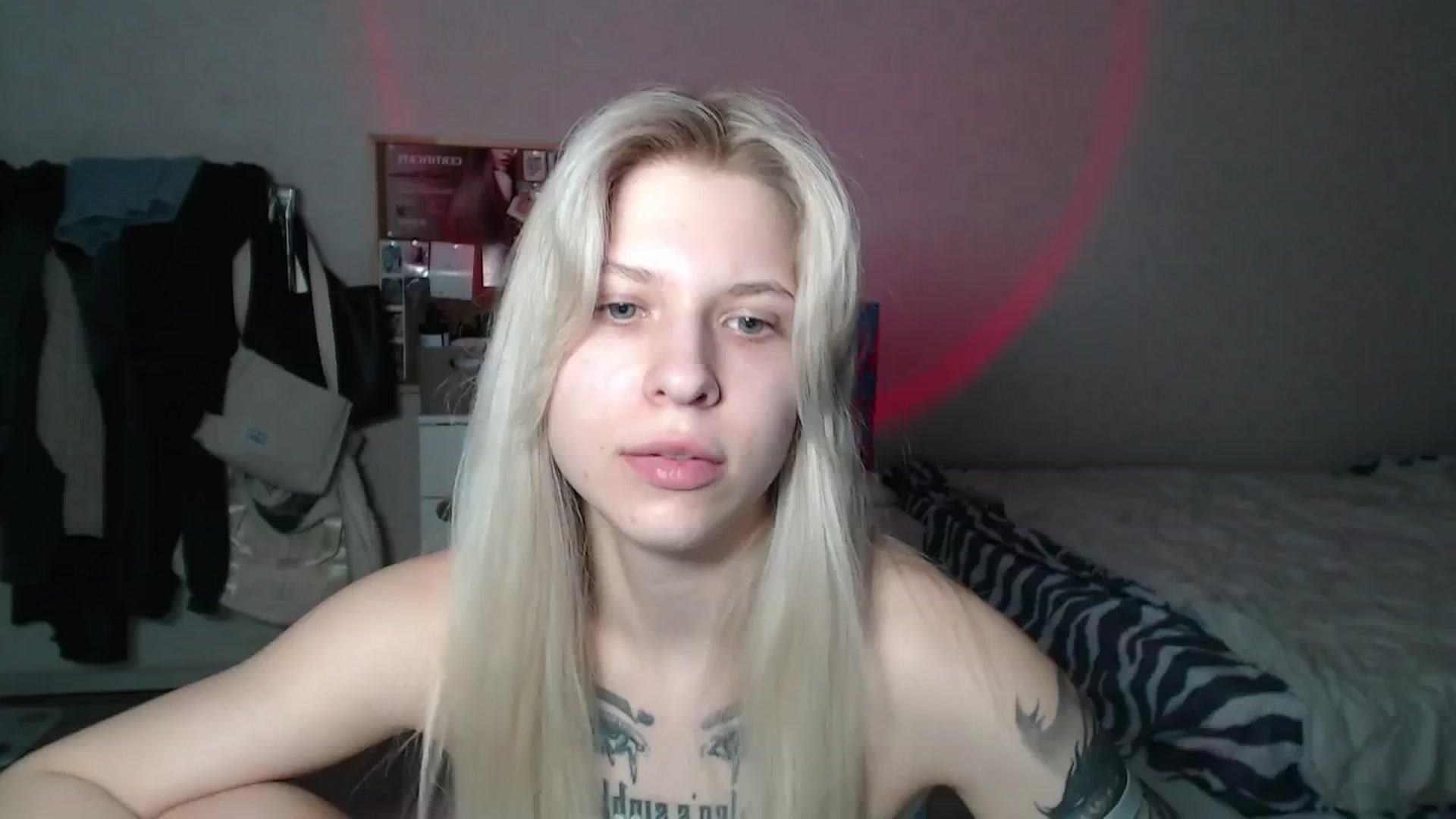 Gallery image thumbnail from Aidra__Foxxx's myfreecams stream on, 05/27/2024, 23:55 image 16 of 20