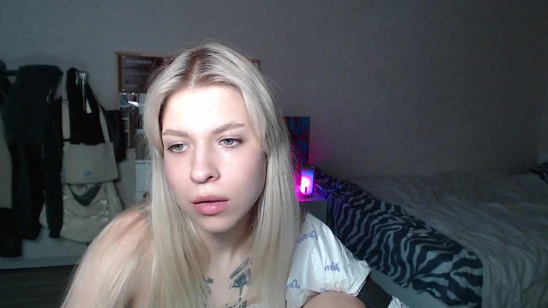 Gallery image thumbnail from Aidra__Foxxx's myfreecams stream on, 05/28/2024, 18:30 image 1 of 20