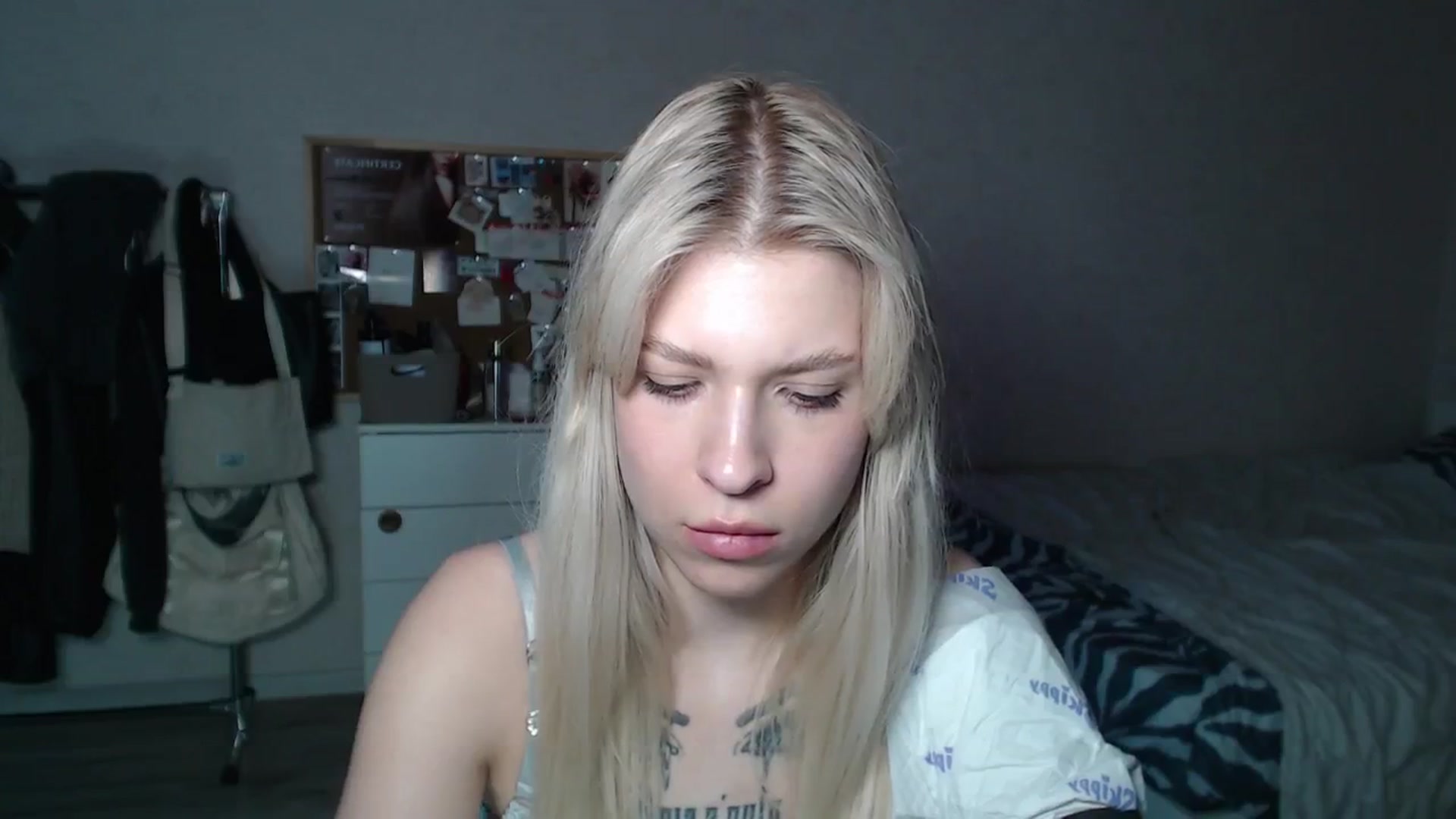 Gallery image thumbnail from Aidra__Foxxx's myfreecams stream on, 05/28/2024, 18:30 image 5 of 20