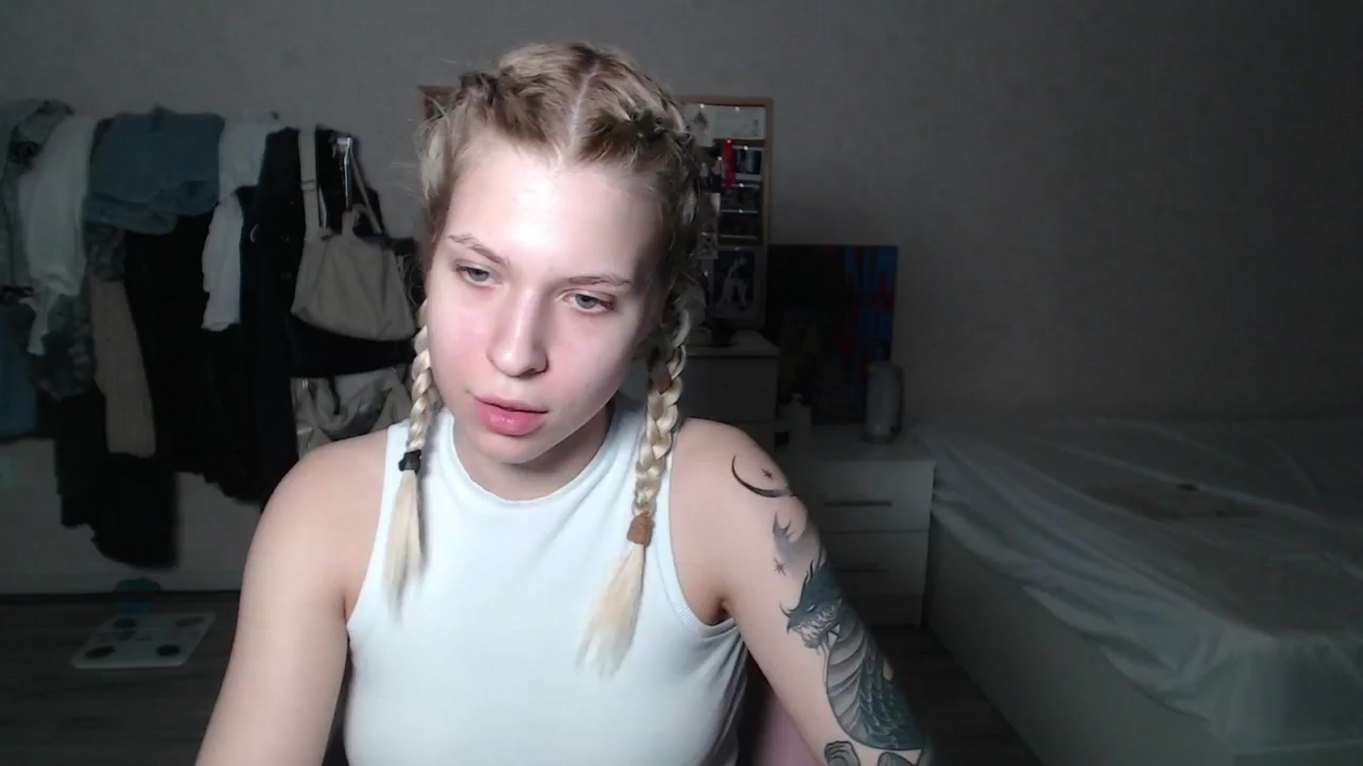 Gallery image thumbnail from Aidra__Foxxx's myfreecams stream on, 06/04/2024, 23:31 image 1 of 20