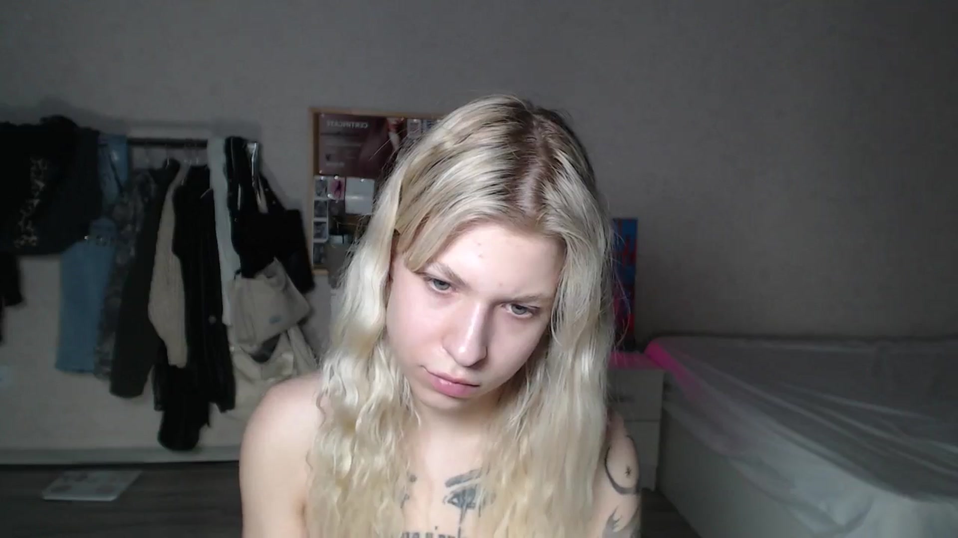 Gallery image thumbnail from Aidra__Foxxx's myfreecams stream on, 06/12/2024, 20:09 image 6 of 20