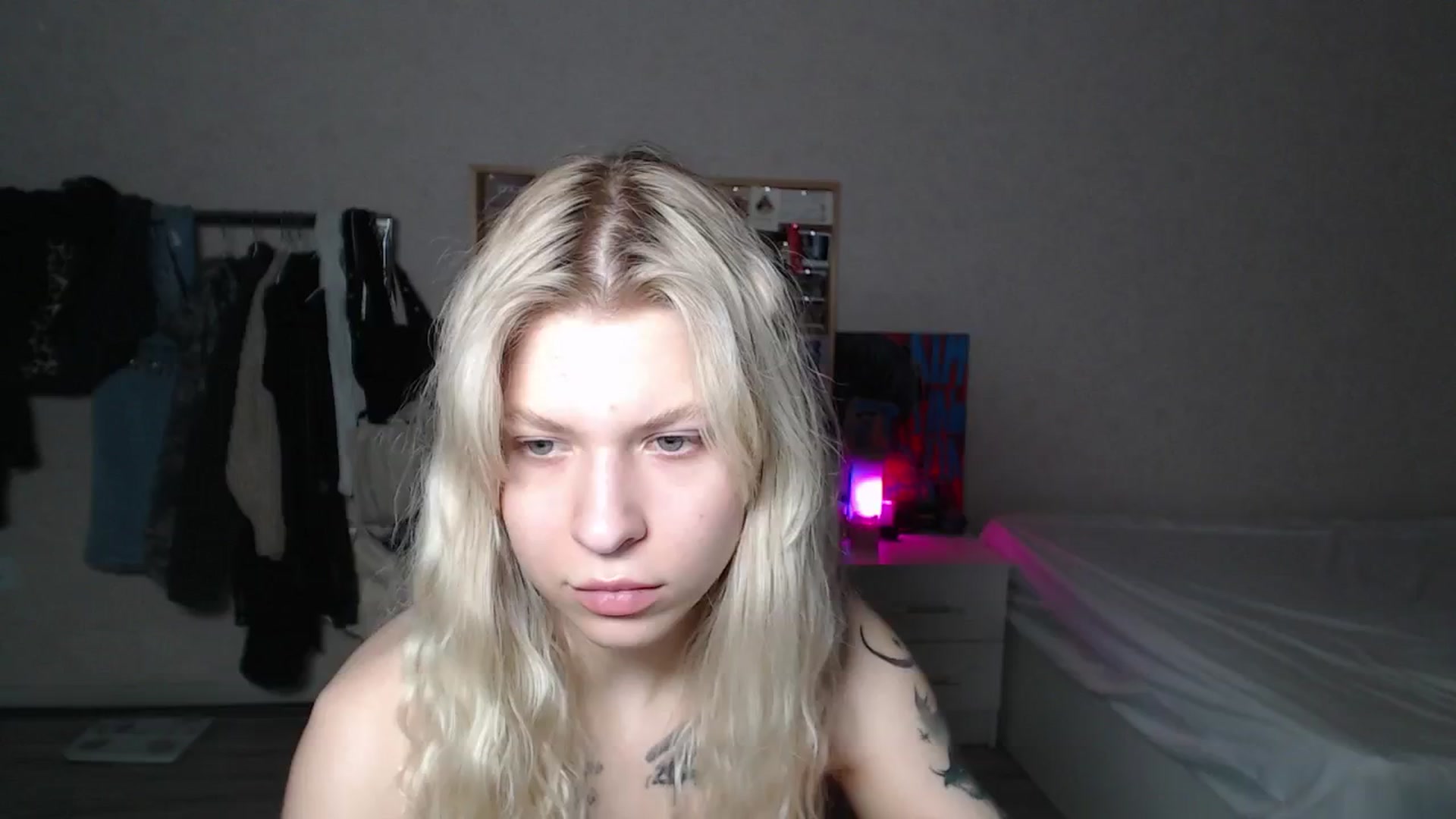 Gallery image thumbnail from Aidra__Foxxx's myfreecams stream on, 06/12/2024, 20:09 image 1 of 20