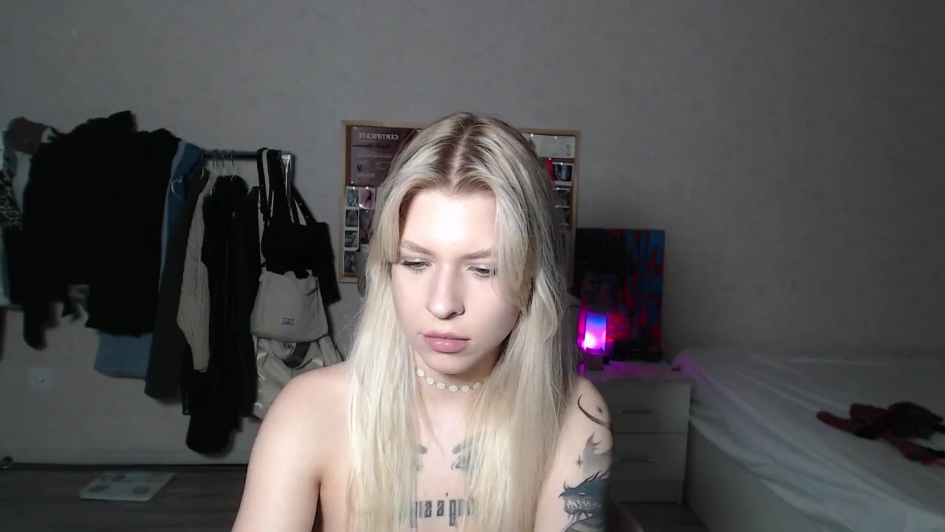 Gallery image thumbnail from Aidra__Foxxx's myfreecams stream on, 06/14/2024, 21:31 image 20 of 20