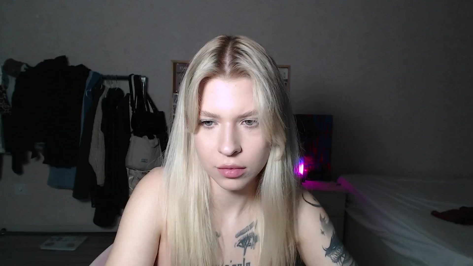 Gallery image thumbnail from Aidra__Foxxx's myfreecams stream on, 06/14/2024, 23:56 image 1 of 20