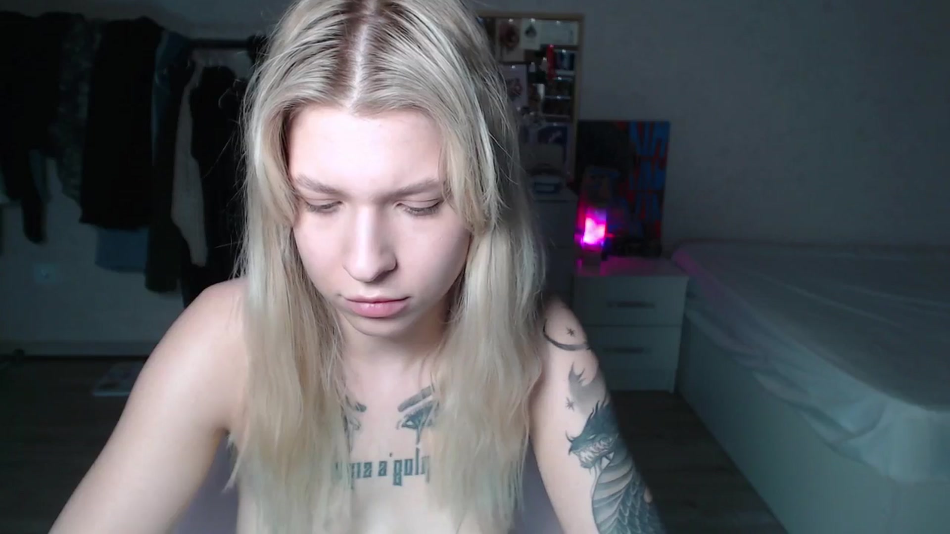 Gallery image thumbnail from Aidra__Foxxx's myfreecams stream on, 06/15/2024, 22:34 image 14 of 20