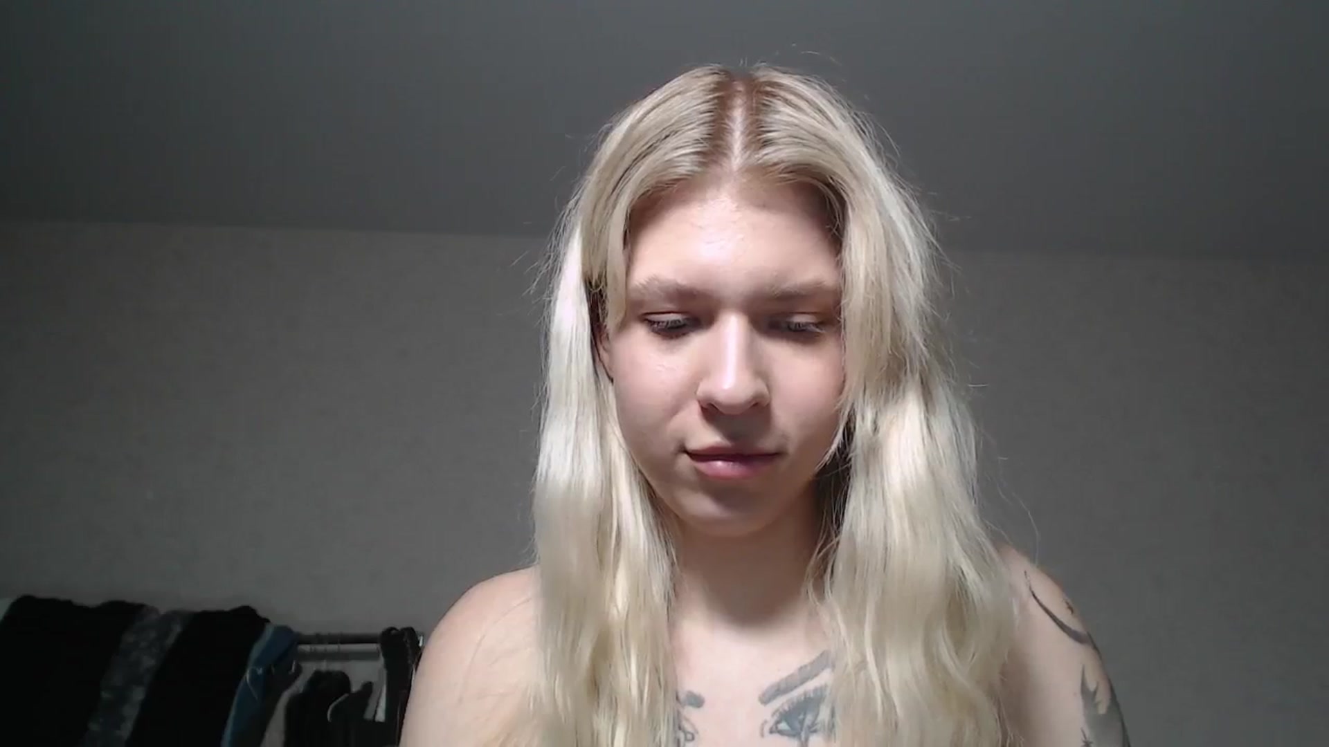Gallery image thumbnail from Aidra__Foxxx's myfreecams stream on, 06/15/2024, 22:34 image 4 of 20