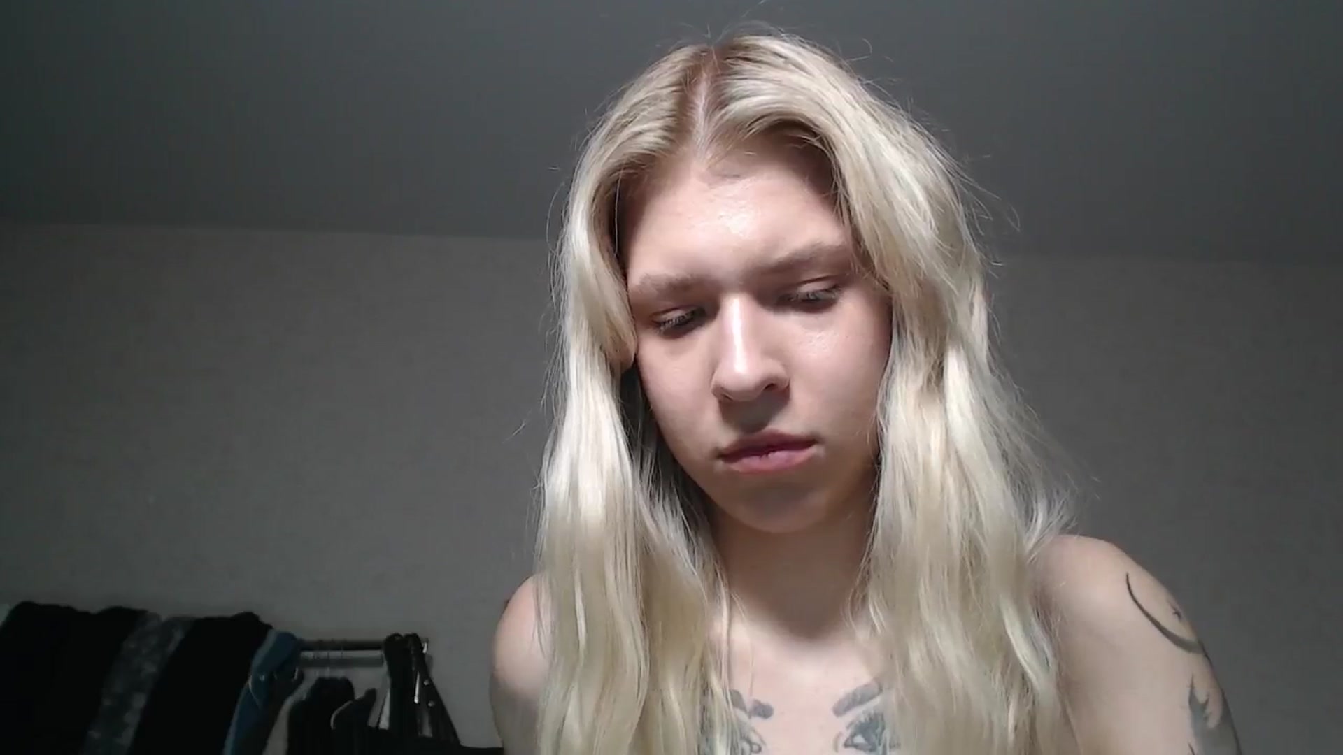 Gallery image thumbnail from Aidra__Foxxx's myfreecams stream on, 06/15/2024, 22:34 image 5 of 20
