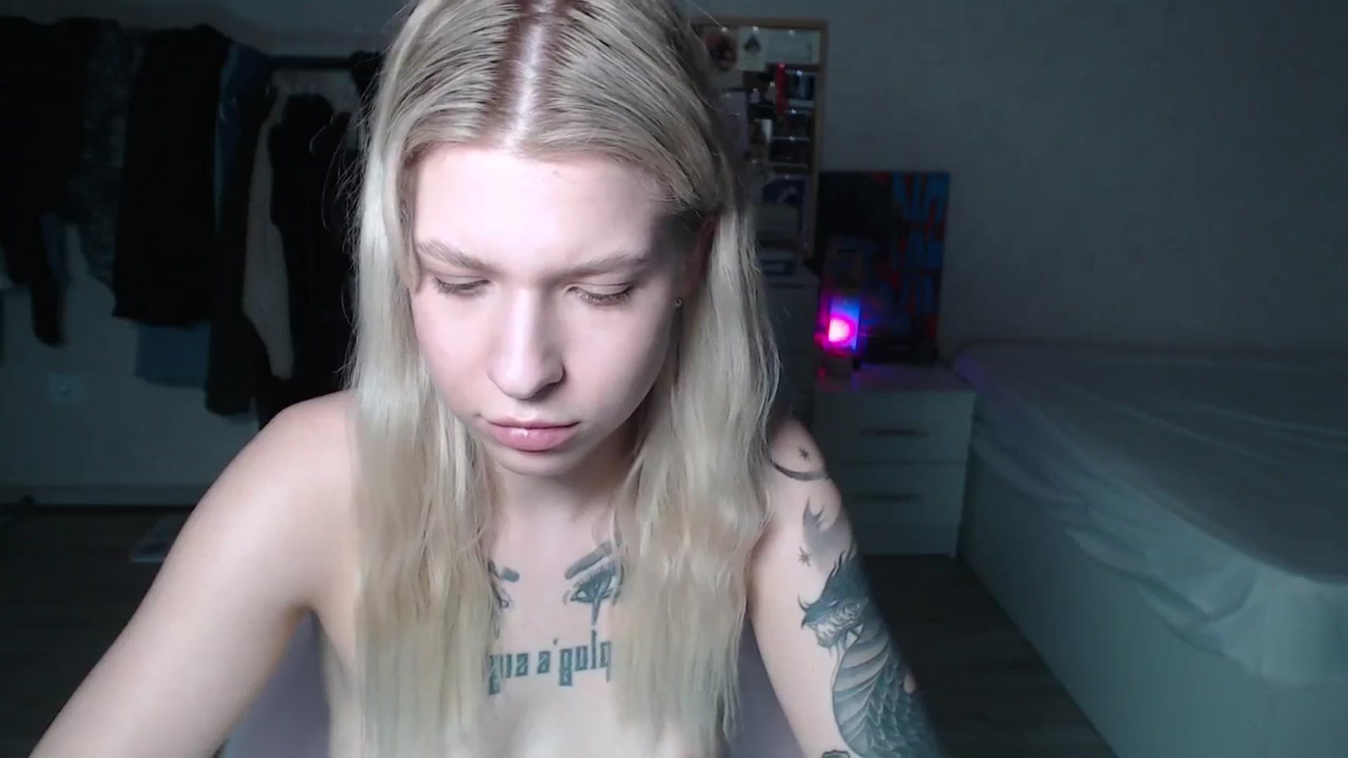 Gallery image thumbnail from Aidra__Foxxx's myfreecams stream on, 06/15/2024, 22:34 image 11 of 20