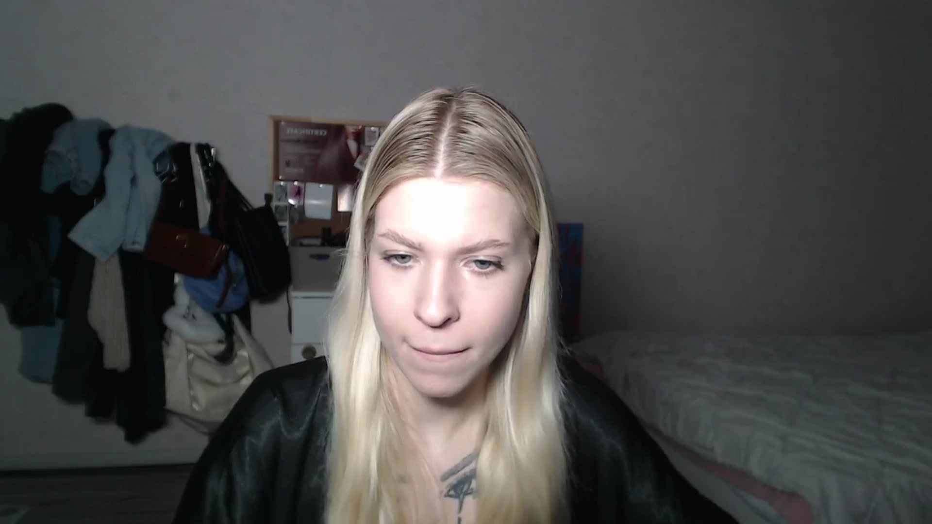 Gallery image thumbnail from Aidra__Foxxx's myfreecams stream on, 06/26/2024, 21:47 image 5 of 20