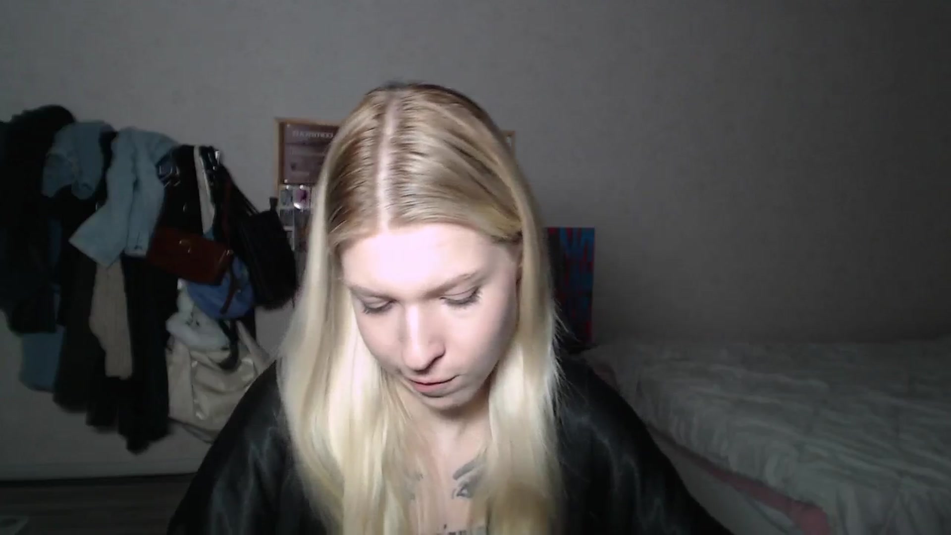Gallery image thumbnail from Aidra__Foxxx's myfreecams stream on, 06/26/2024, 21:47 image 6 of 20