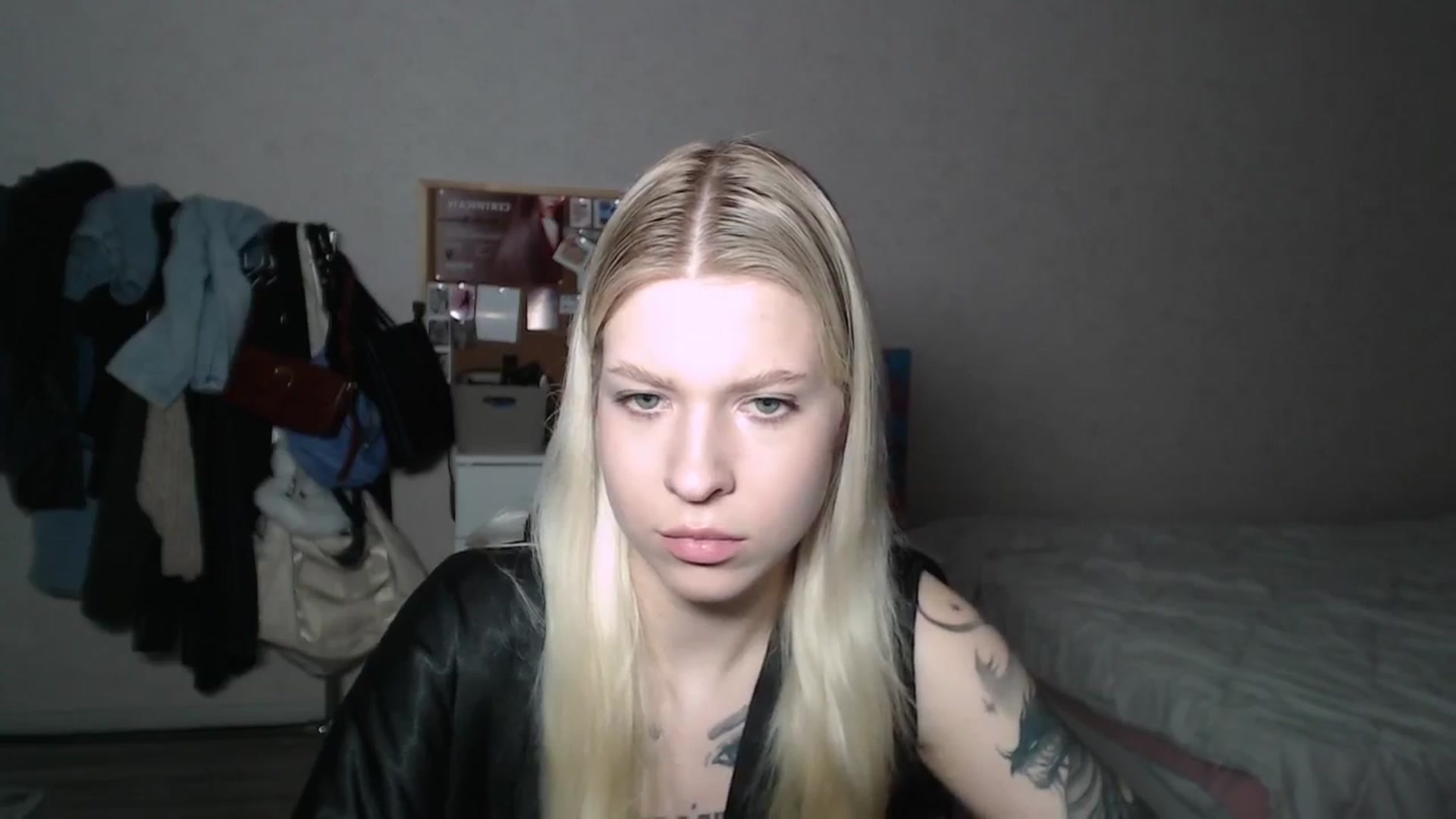 Gallery image thumbnail from Aidra__Foxxx's myfreecams stream on, 06/26/2024, 21:47 image 9 of 20