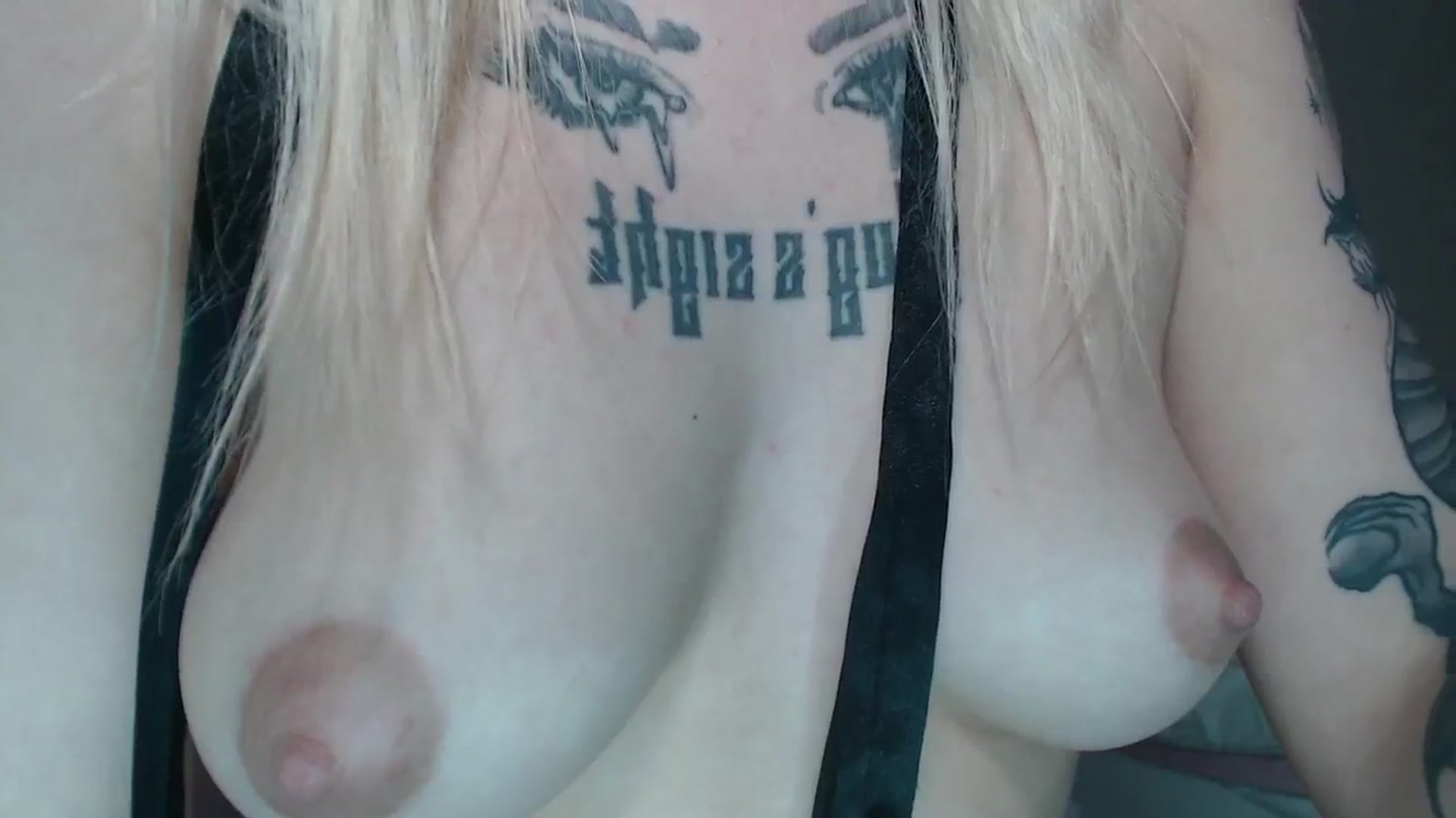 Gallery image thumbnail from Aidra__Foxxx's myfreecams stream on, 06/26/2024, 22:39 image 2 of 20