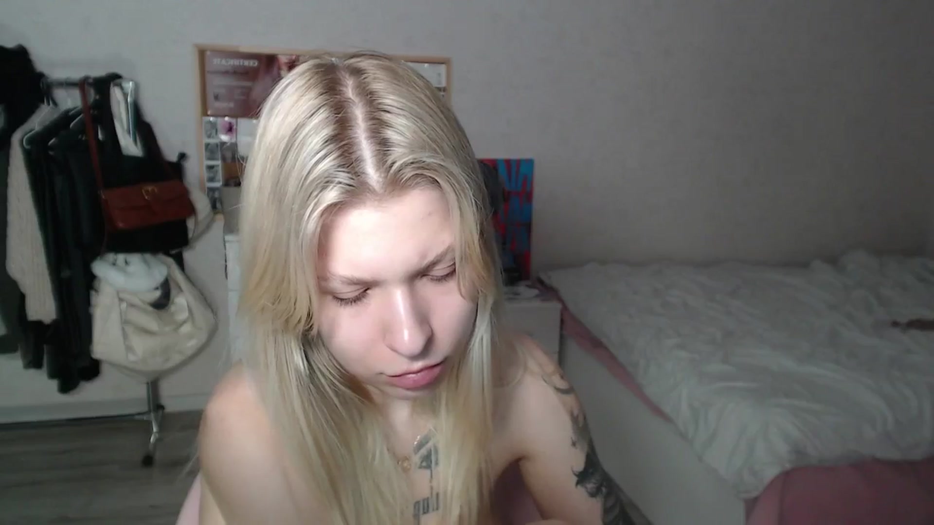 Gallery image thumbnail from Aidra__Foxxx's myfreecams stream on, 06/28/2024, 23:10 image 20 of 20