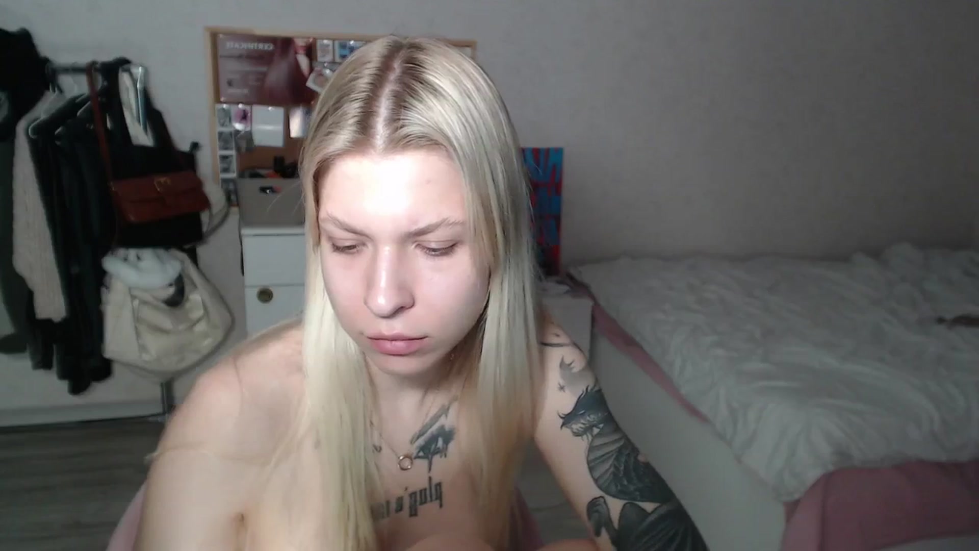 Gallery image thumbnail from Aidra__Foxxx's myfreecams stream on, 06/28/2024, 23:10 image 13 of 20