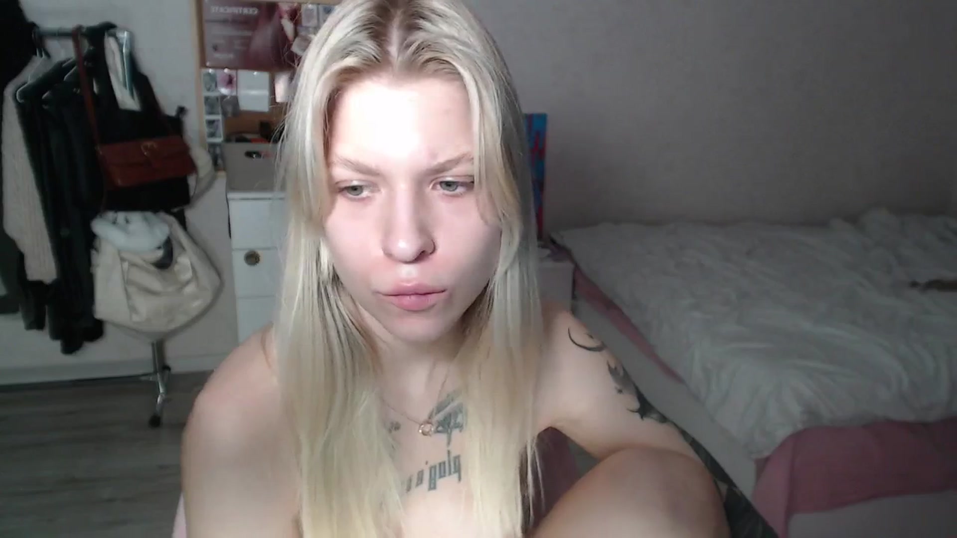Gallery image thumbnail from Aidra__Foxxx's myfreecams stream on, 06/28/2024, 23:10 image 19 of 20