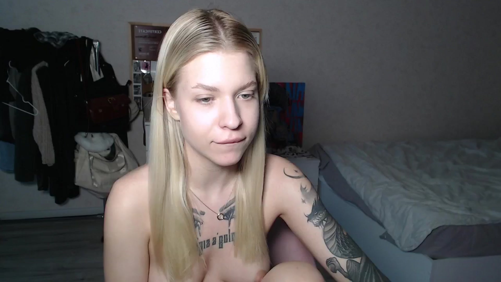 Gallery image thumbnail from Aidra__Foxxx's myfreecams stream on, 06/30/2024, 18:49 image 1 of 20