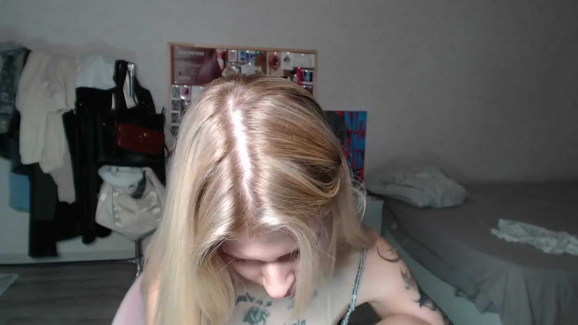 Gallery image thumbnail from Aidra__Foxxx's myfreecams stream on, 07/03/2024, 19:42 image 6 of 20