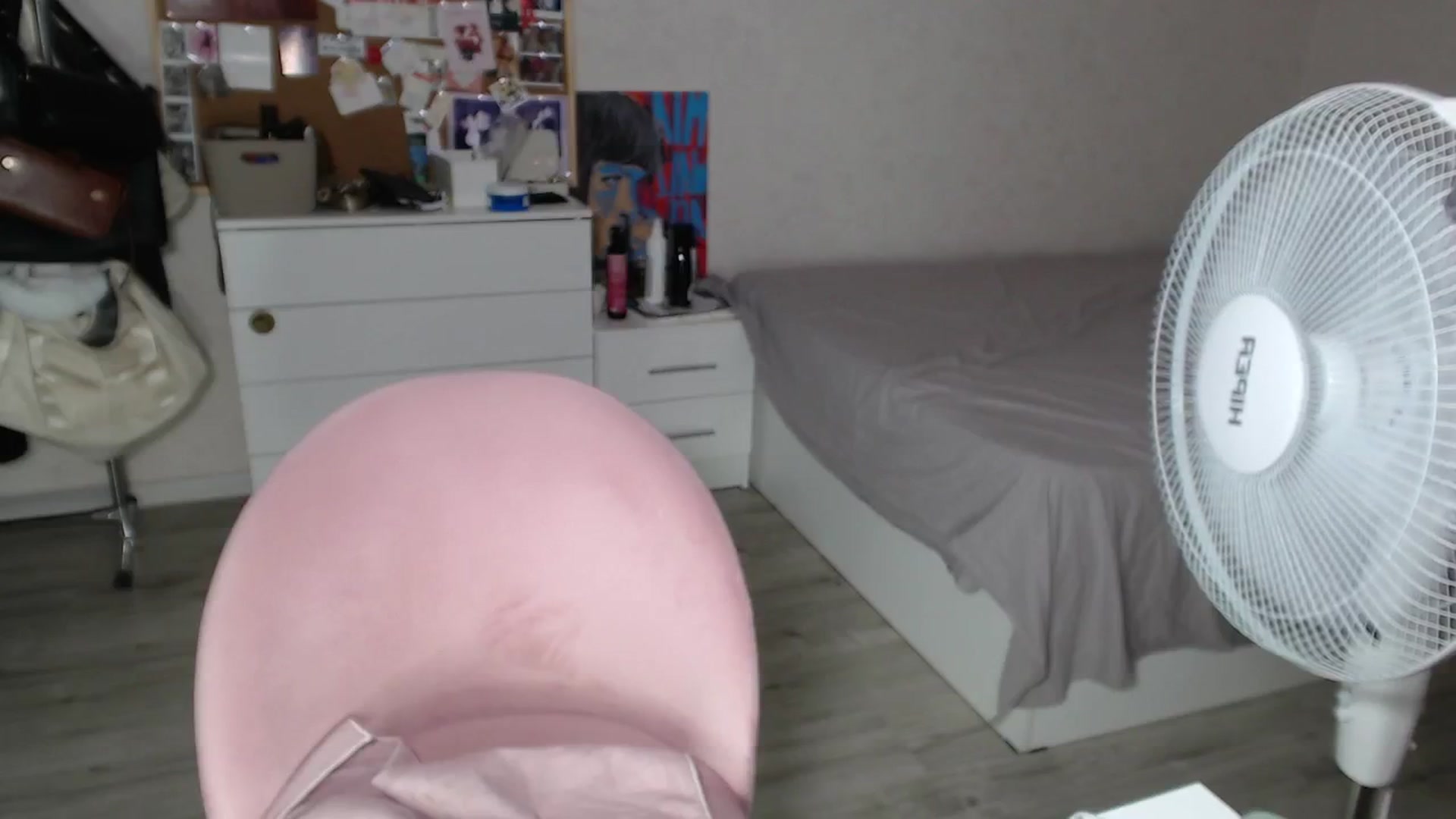 Gallery image thumbnail from Aidra__Foxxx's myfreecams stream on, 07/05/2024, 19:18 image 7 of 20