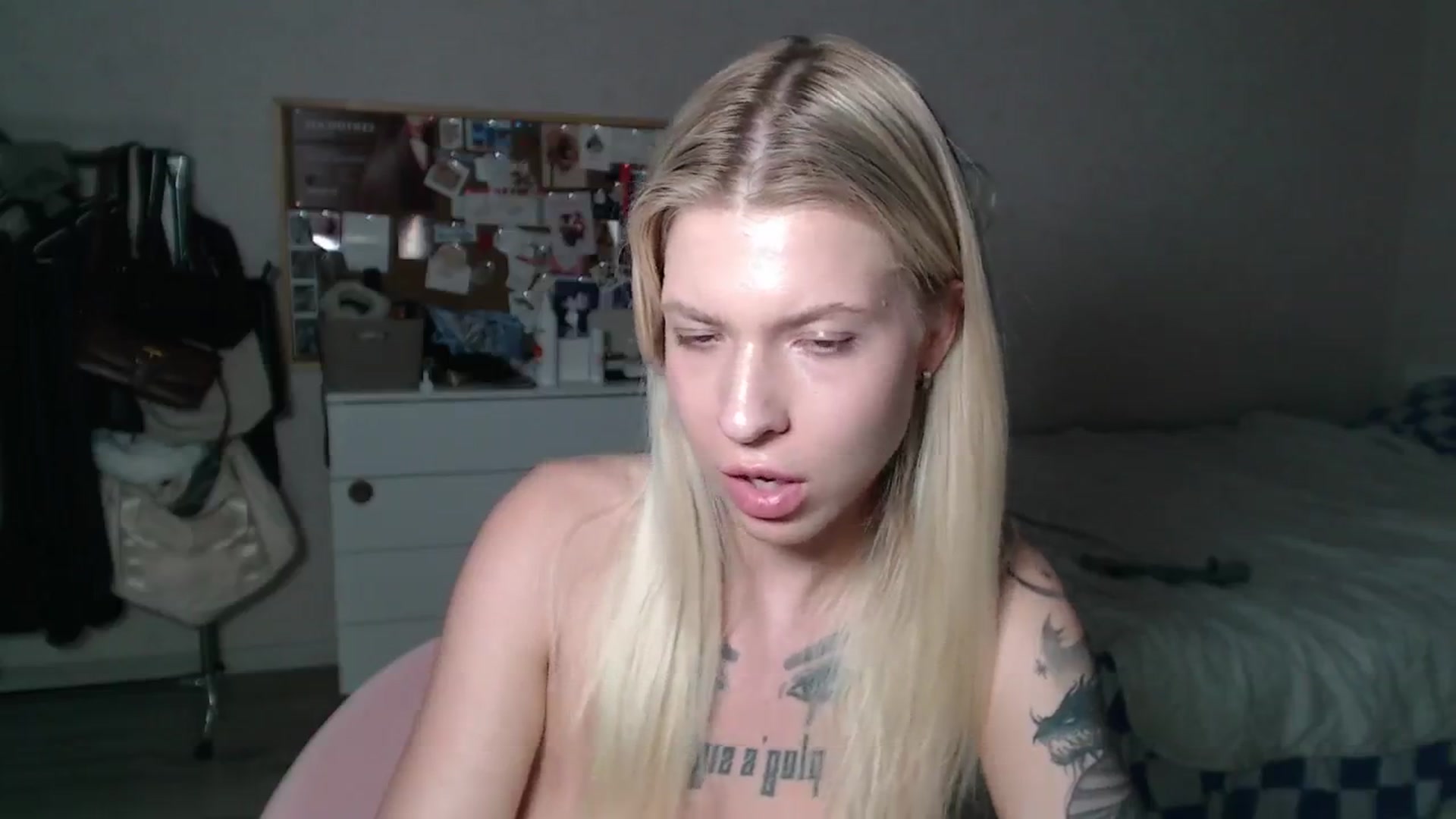 Gallery image thumbnail from Aidra__Foxxx's myfreecams stream on, 07/10/2024, 21:43 image 6 of 20