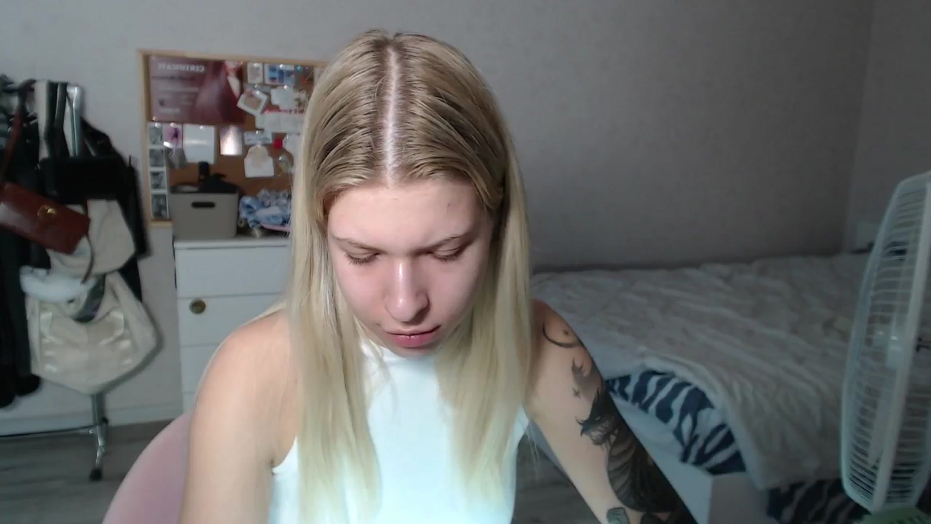 Gallery image thumbnail from Aidra__Foxxx's myfreecams stream on, 07/13/2024, 18:37 image 7 of 20