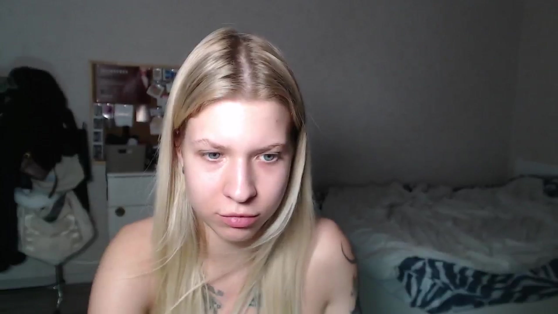 Gallery image thumbnail from Aidra__Foxxx's myfreecams stream on, 07/14/2024, 19:41 image 16 of 20