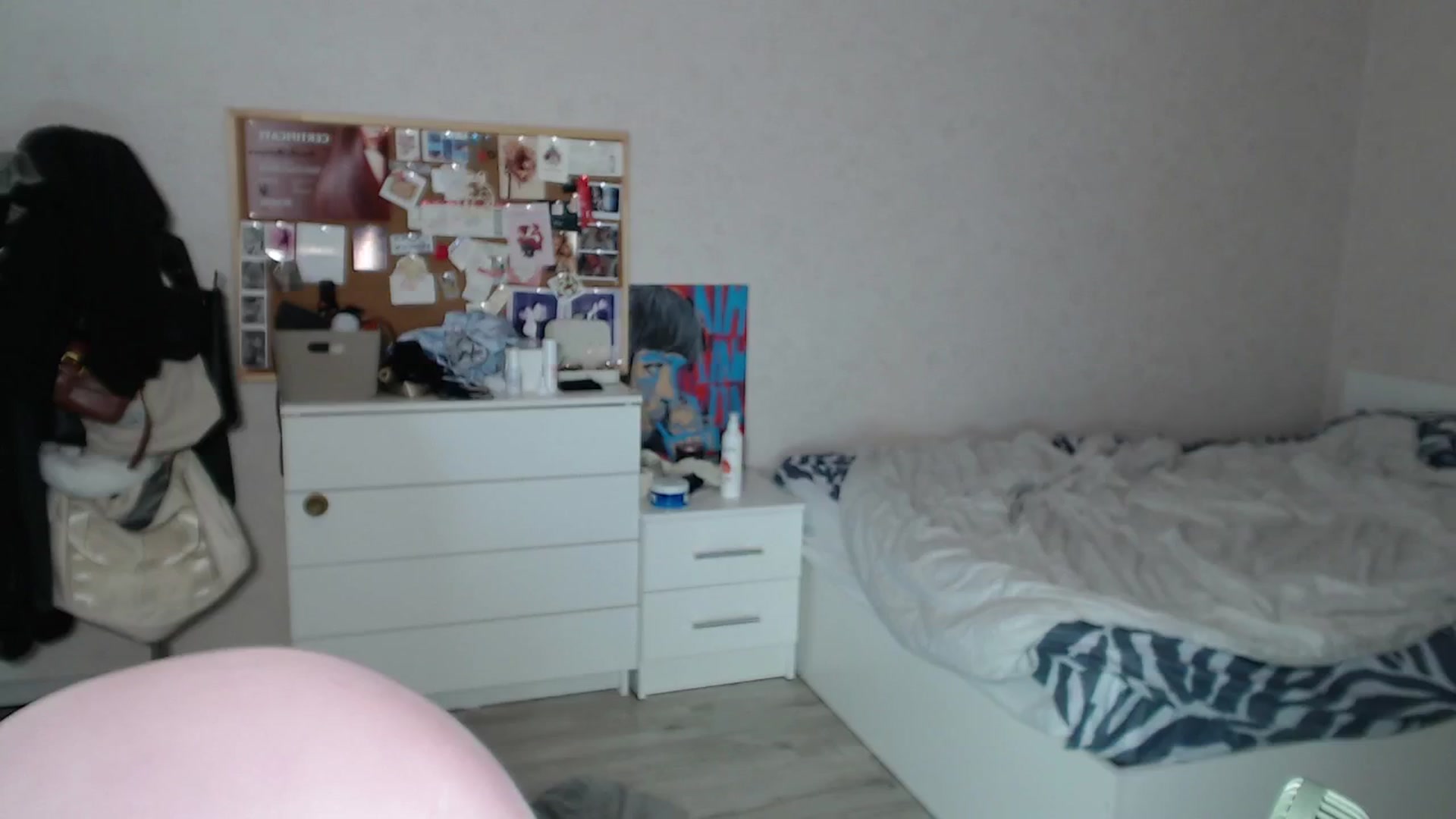 Gallery image thumbnail from Aidra__Foxxx's myfreecams stream on, 07/14/2024, 19:41 image 6 of 20