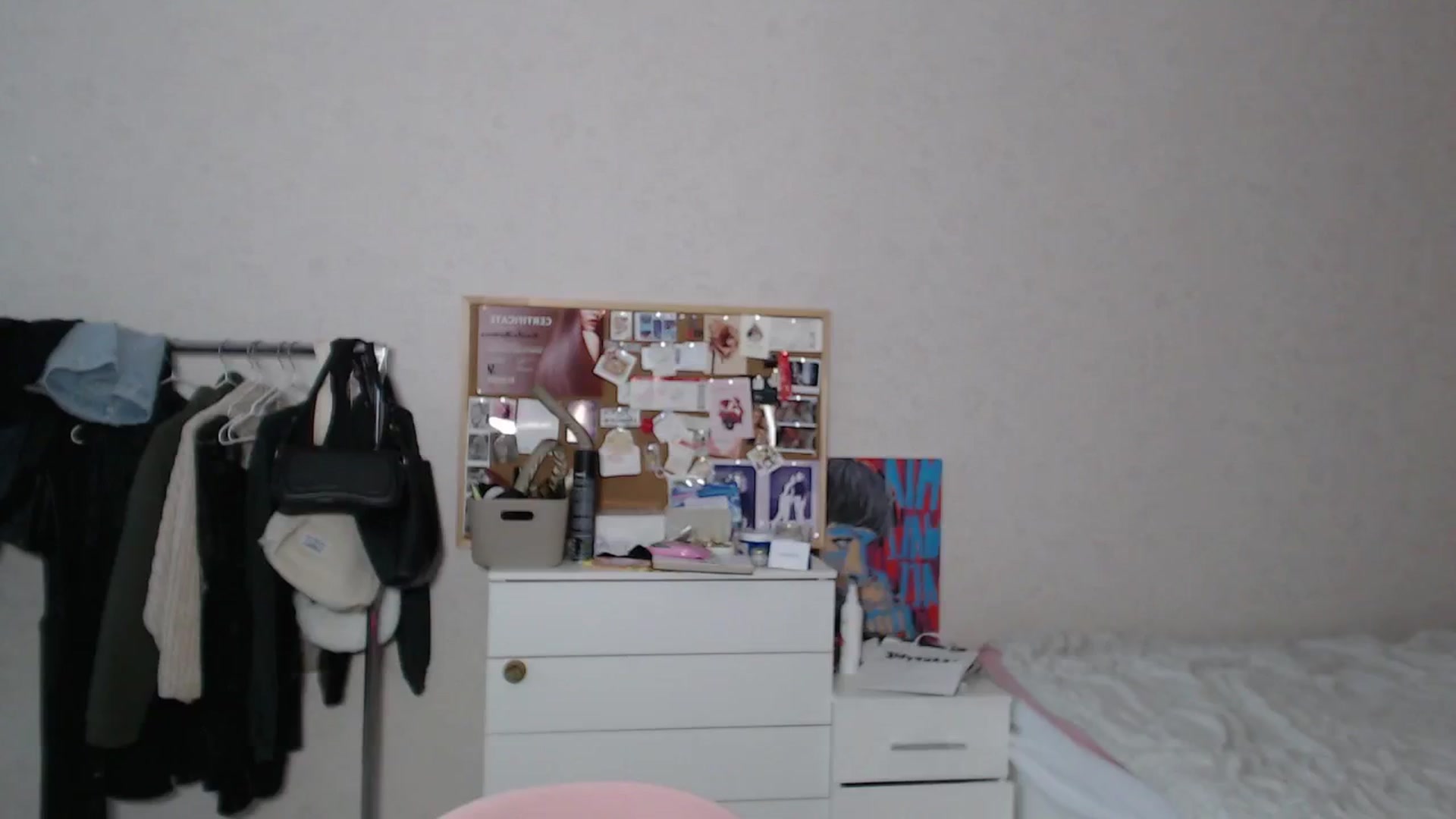 Gallery image thumbnail from Aidra__Foxxx's myfreecams stream on, 07/29/2024, 19:26 image 2 of 20