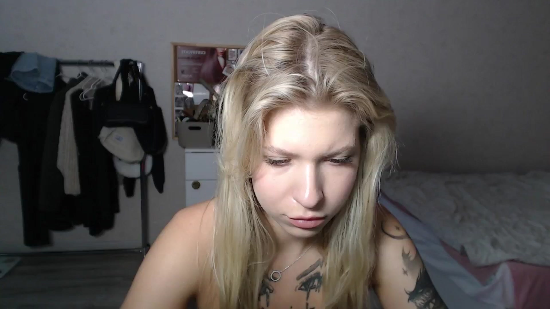 Gallery image thumbnail from Aidra__Foxxx's myfreecams stream on, 07/29/2024, 19:26 image 3 of 20